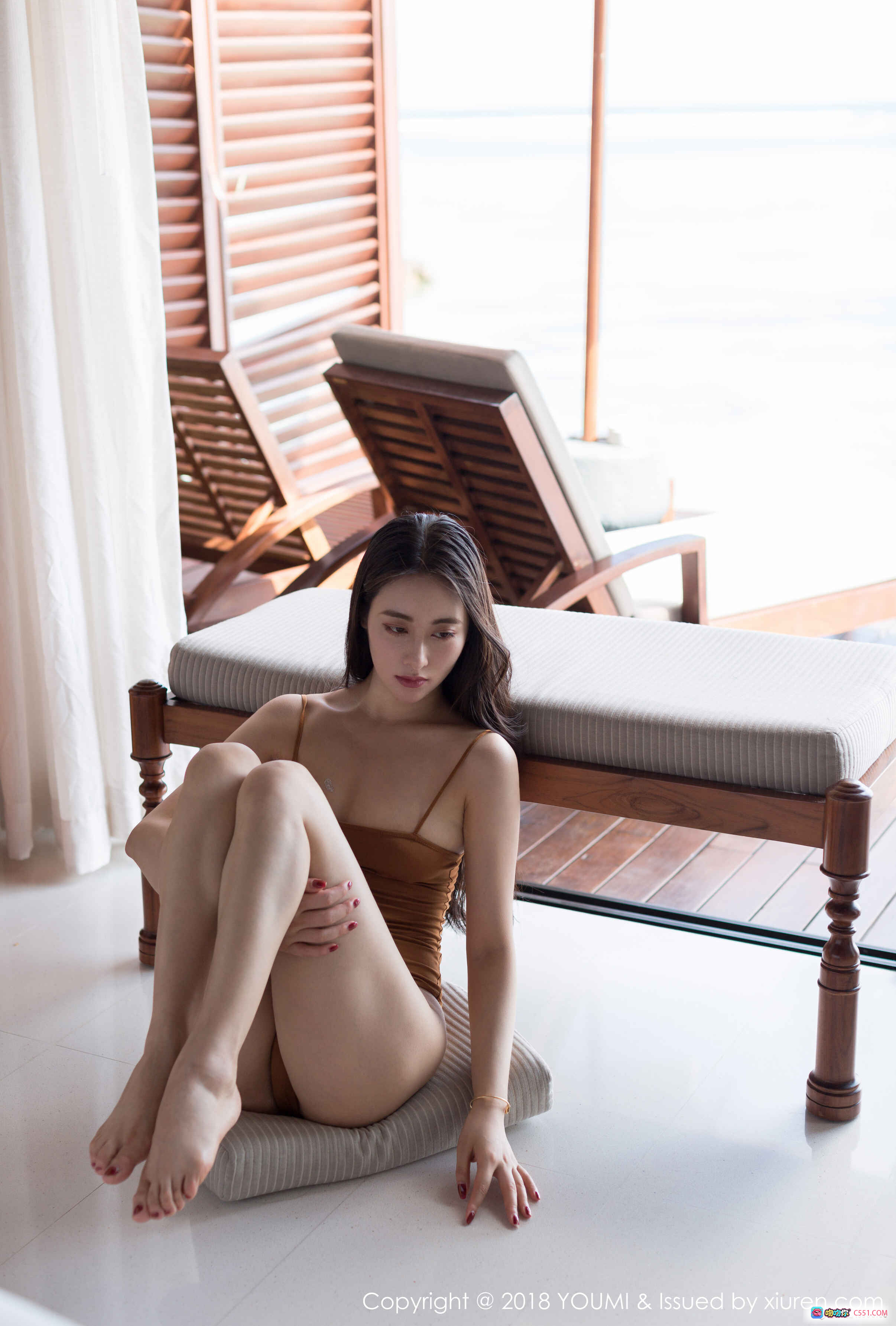 图片[10] - 穆菲菲性感写真 | YouMi尤蜜荟2018.03.20 Vol.135 | 美腿诱惑 | 吊带内衣 | 室内私房摄影 | 41P高清图集 - 就要吻