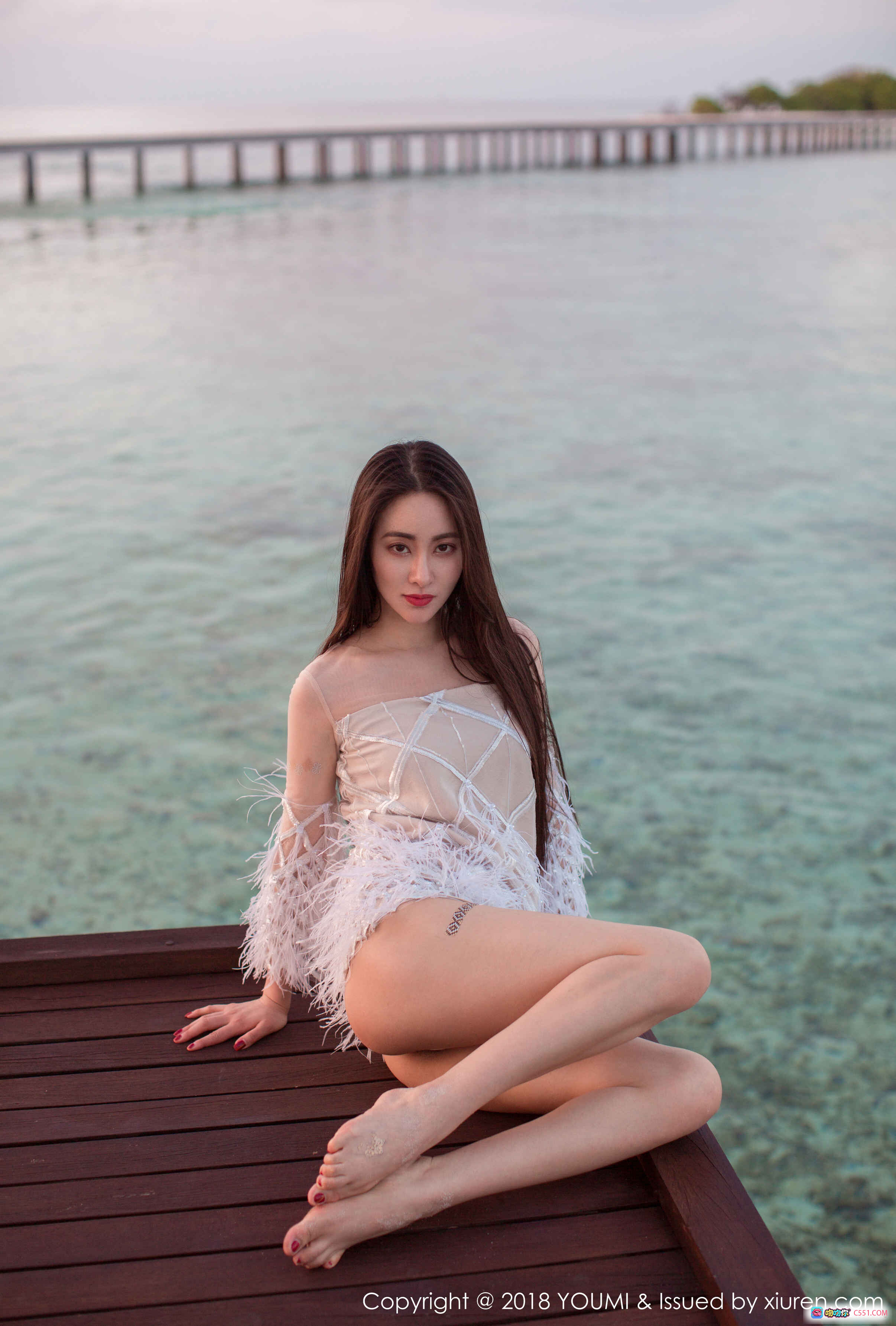 图片[5] - 穆菲菲性感写真 | YouMi尤蜜荟2018.03.20 Vol.135 | 美腿诱惑 | 吊带内衣 | 室内私房摄影 | 41P高清图集 - 就要吻