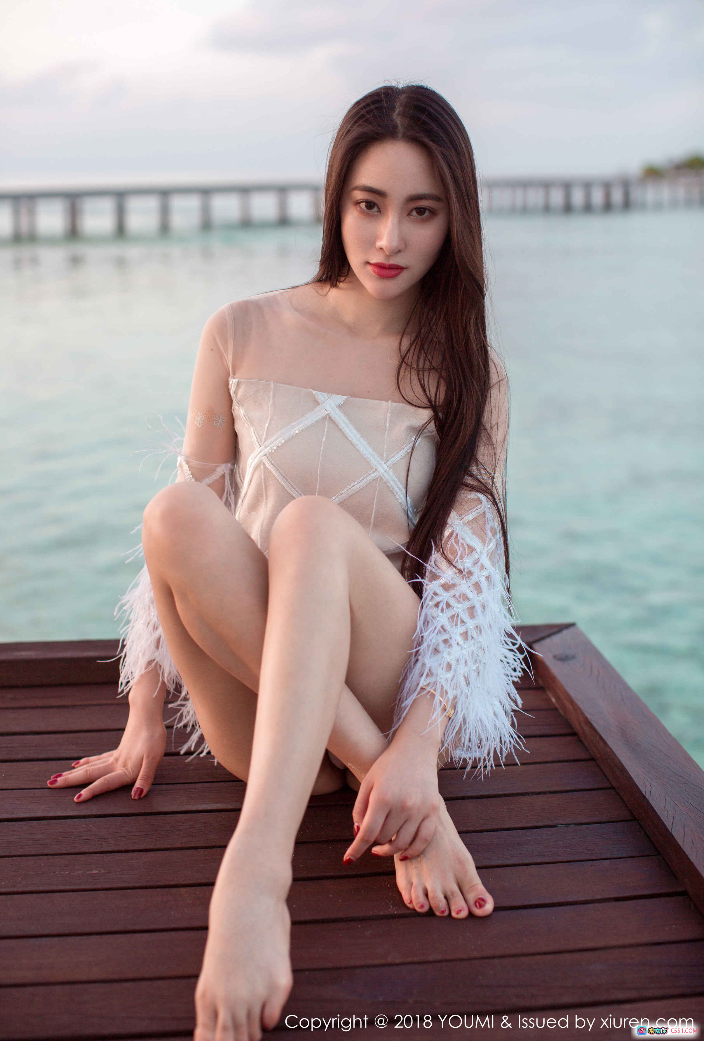 图片[4] - 穆菲菲性感写真 | YouMi尤蜜荟2018.03.20 Vol.135 | 美腿诱惑 | 吊带内衣 | 室内私房摄影 | 41P高清图集 - 就要吻