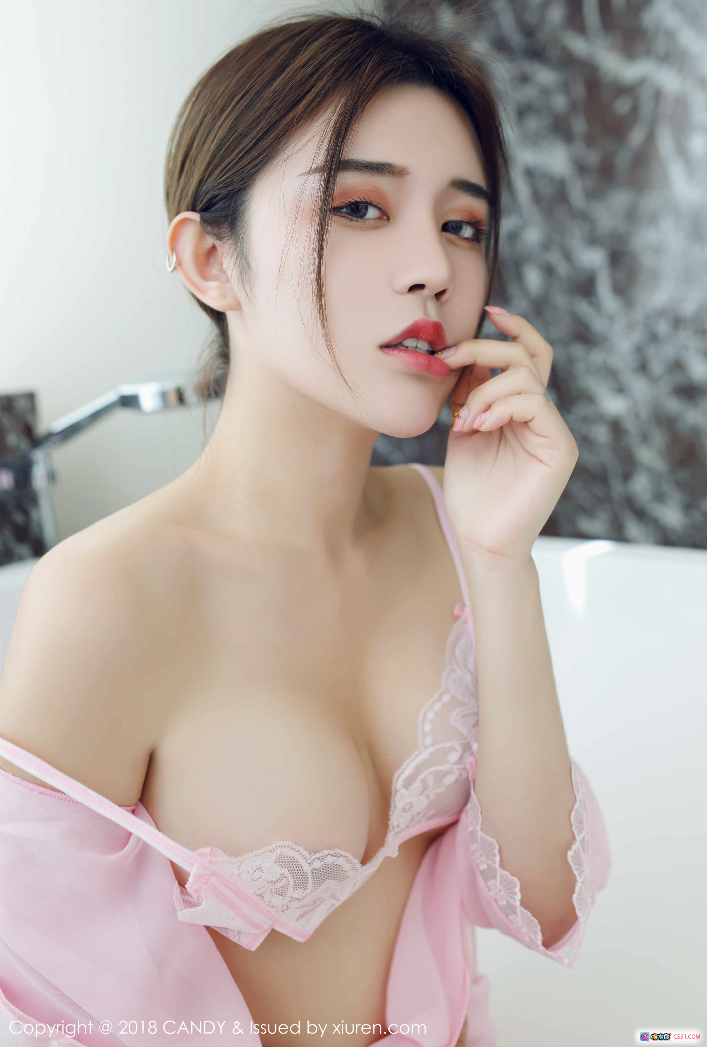 图片[9] - [CANDY]2018.04.09 VOL.058 Cris卓娅祺 白衬衫黑丝眼镜美女室内写真 优雅性感私房照 - 就要吻