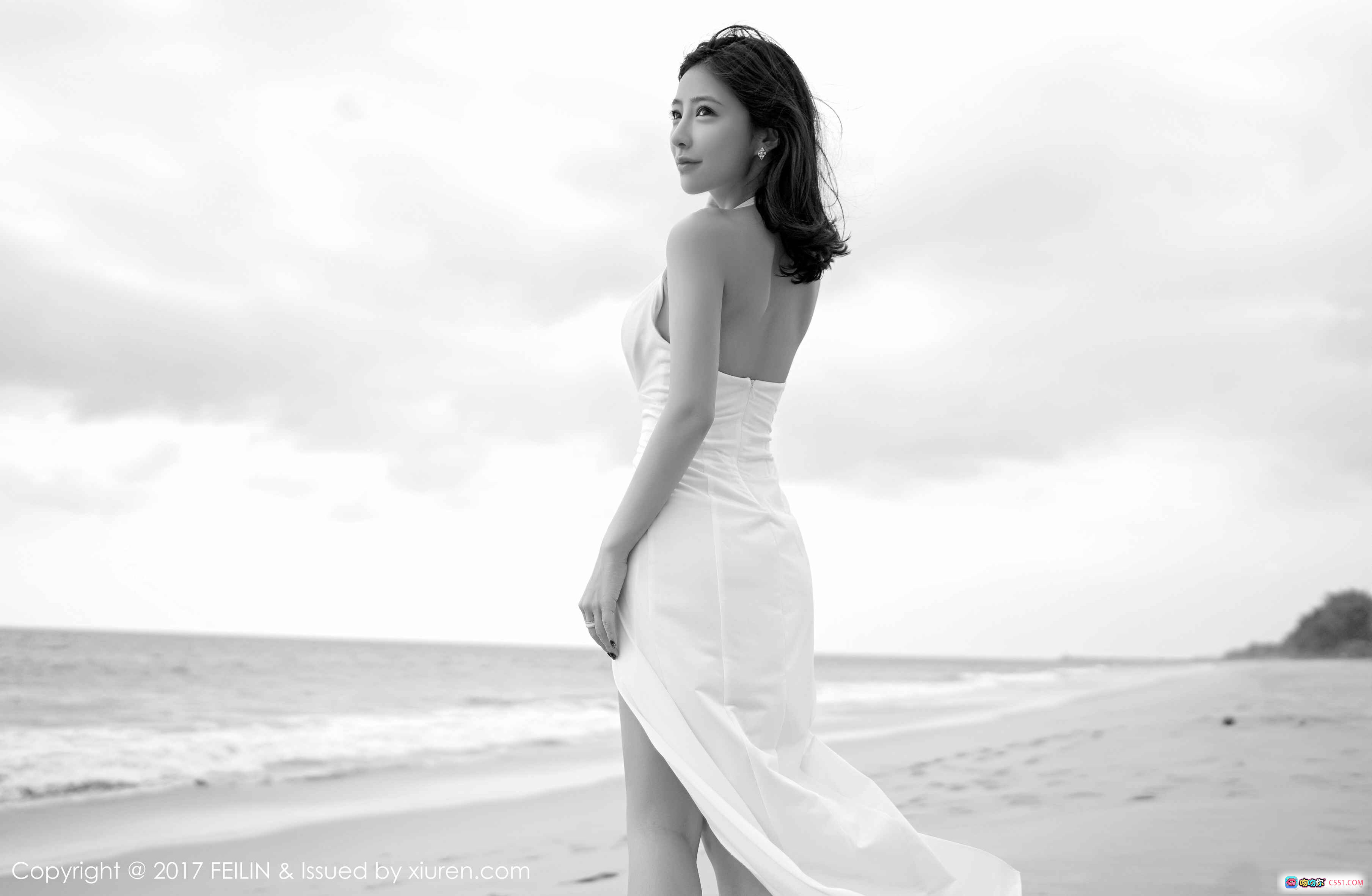 图片[10] - 施忆佳KITTY比基尼雨中写真 – 热带花卉泳装+高跟鞋+湿发诱惑+户外木台场景 – FEILIN嗲囡囡Vol.092 - 就要吻