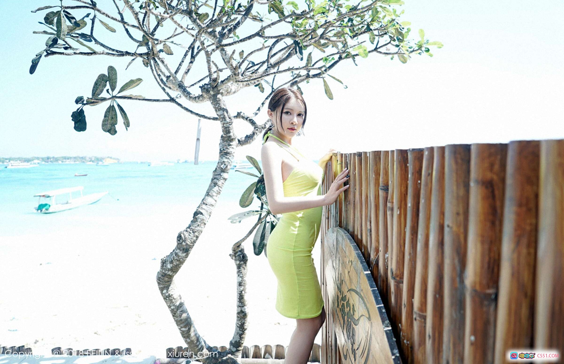 图片[10] - FEILIN 2018.06.19 Vol.145 廿十 | 优雅米色吊带裙户外写真 | 绿植庭院阳光美拍 | 高清41P摄影集 - 就要吻