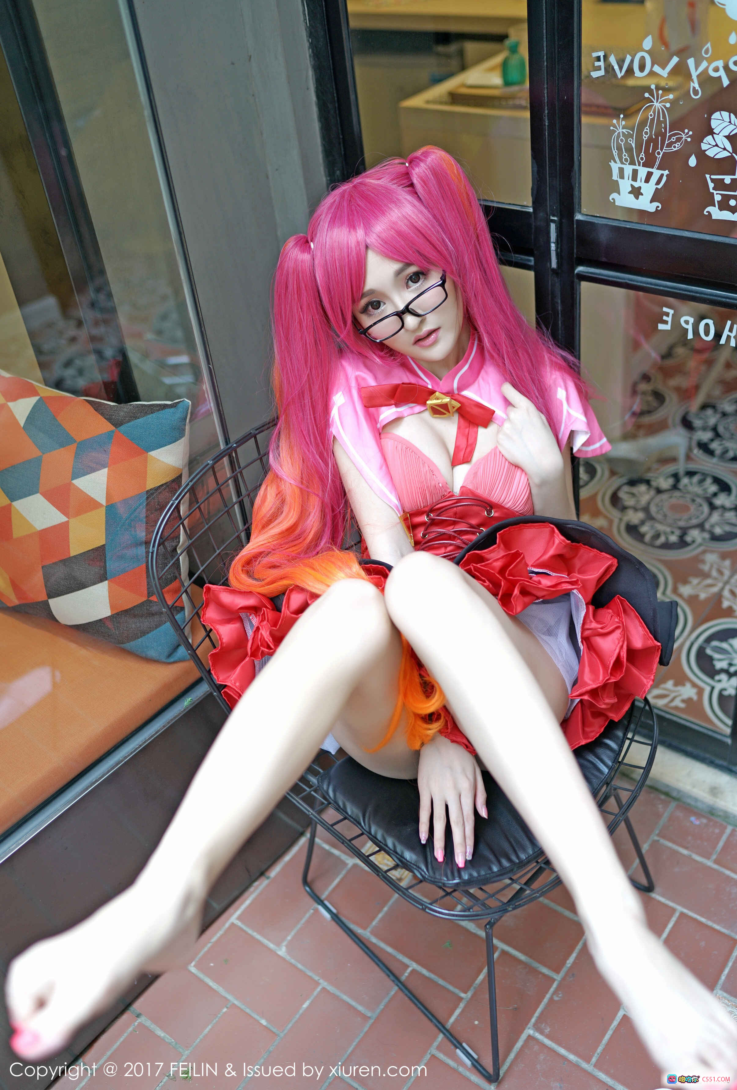 图片[4] - 沈梦瑶粉发双马尾cosplay写真 | 红色系性感女仆装 | 床上私房美图 | FEILIN嗲囡囡Vol.094 - 就要吻