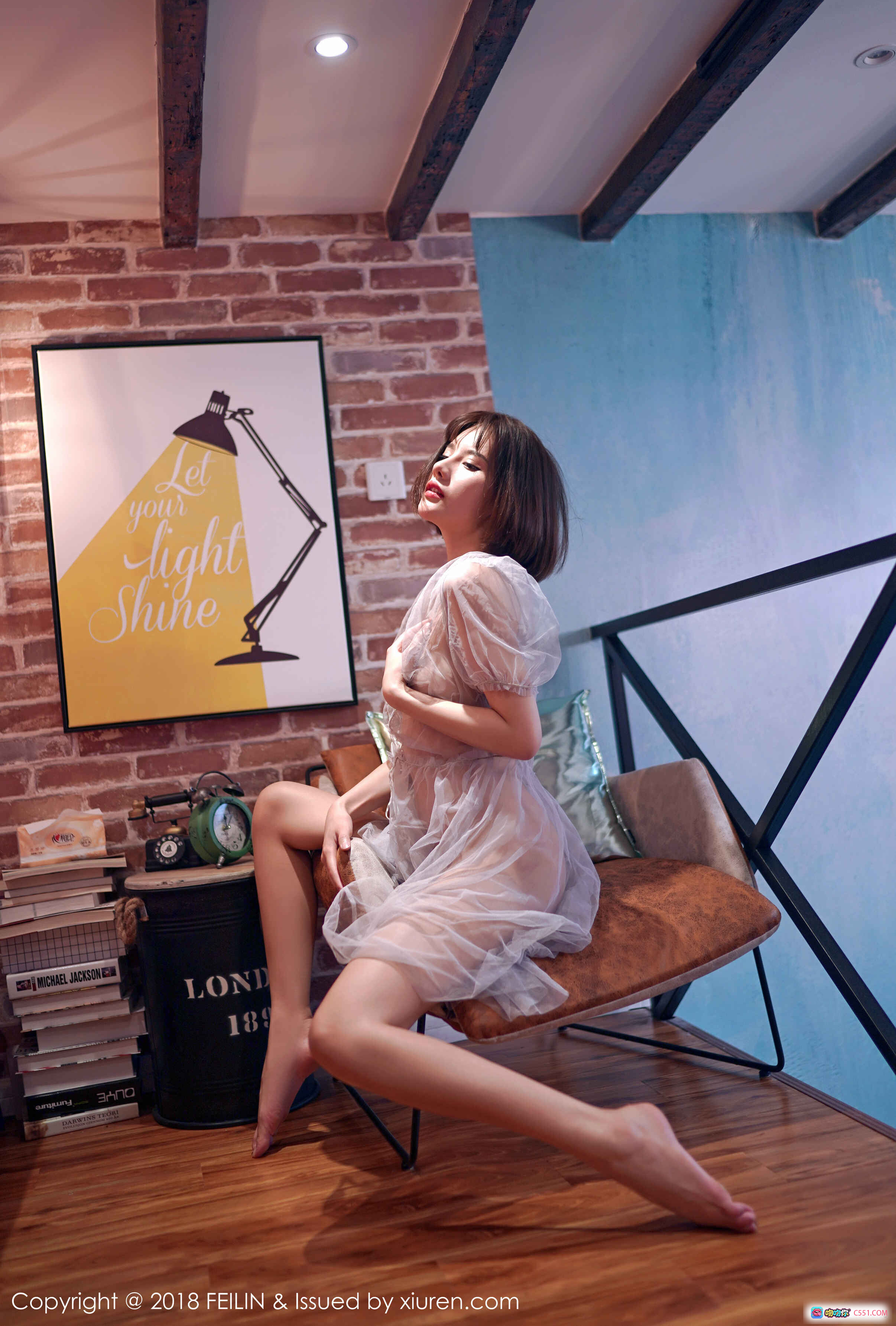 图片[9] - [FEILIN] 2018.04.26 VOL.134 阿朱私房写真 粉色床单透明薄纱短发美腿性感坐姿室内摄影 - 就要吻