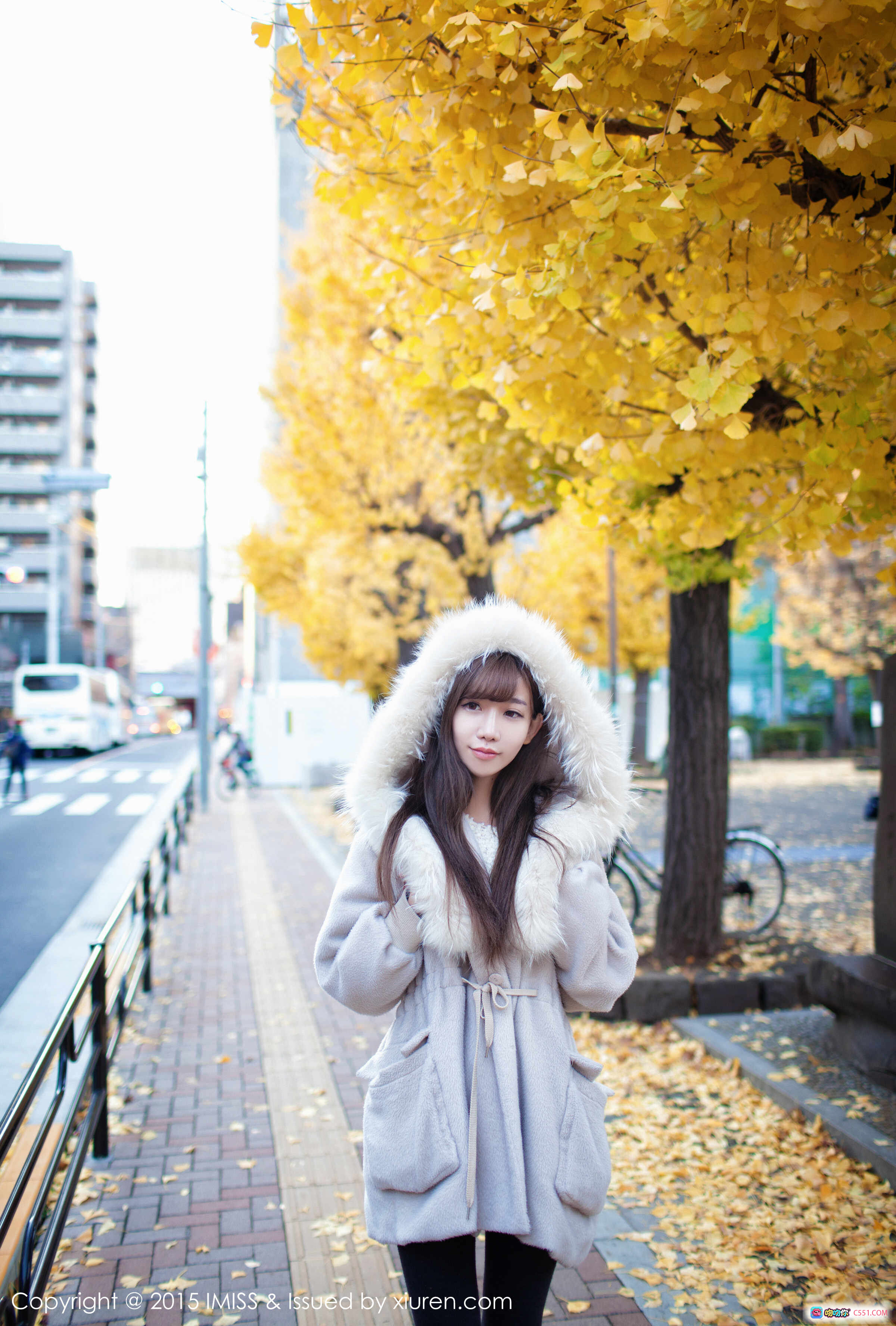 图片[9] - 陈潇街拍写真 | IMiss爱蜜社2015 VOL.010 | 毛领大衣温柔风 | 城市街头清新少女感 - 就要吻