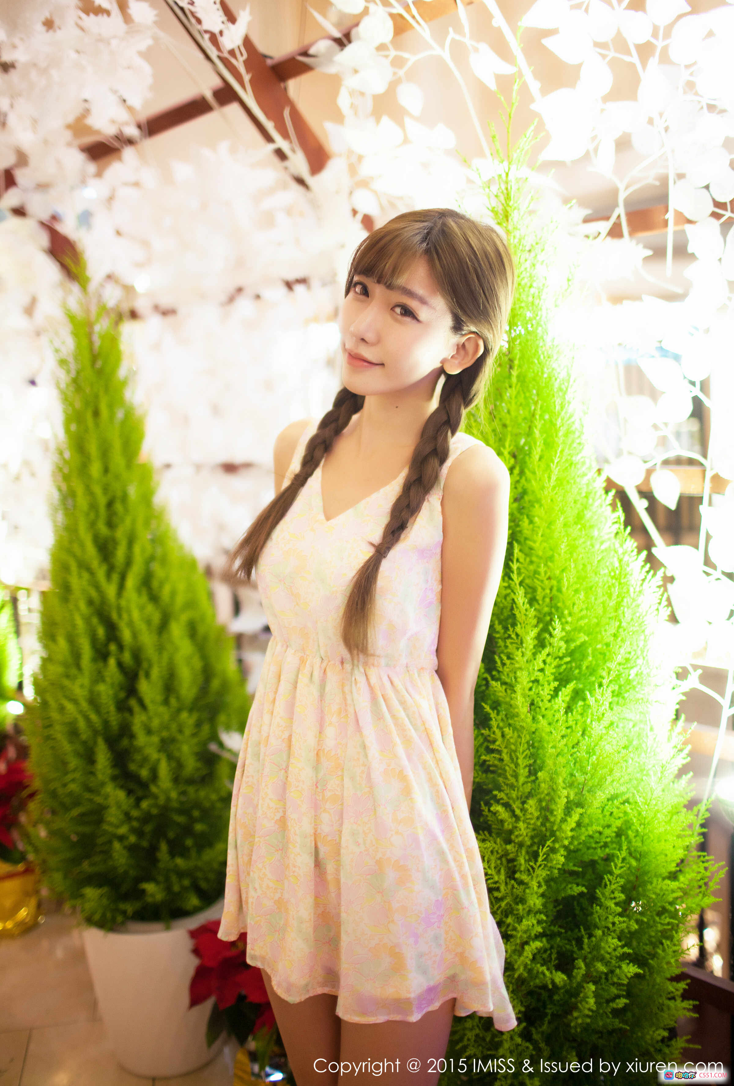 图片[2] - 陈潇街拍写真 | IMiss爱蜜社2015 VOL.010 | 毛领大衣温柔风 | 城市街头清新少女感 - 就要吻