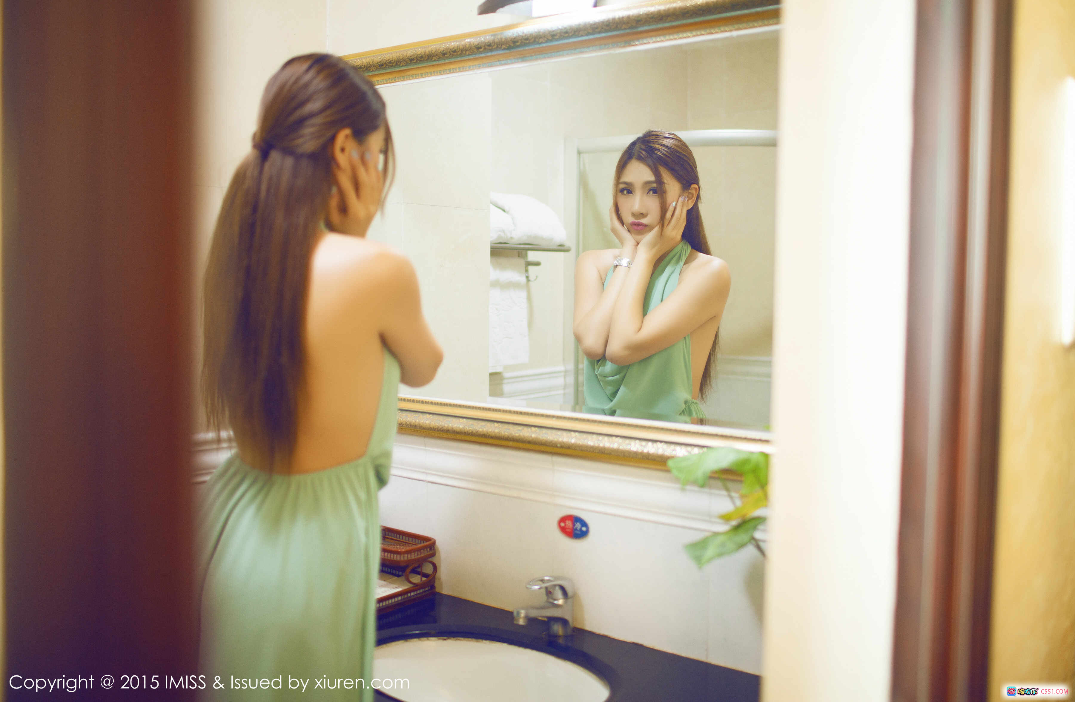 图片[7] - Nono酱热带泳池写真 | 红色比基尼美女倚石休憩 | 椰树绿植环绕 | IMISS爱蜜社2015精选图集 - 就要吻