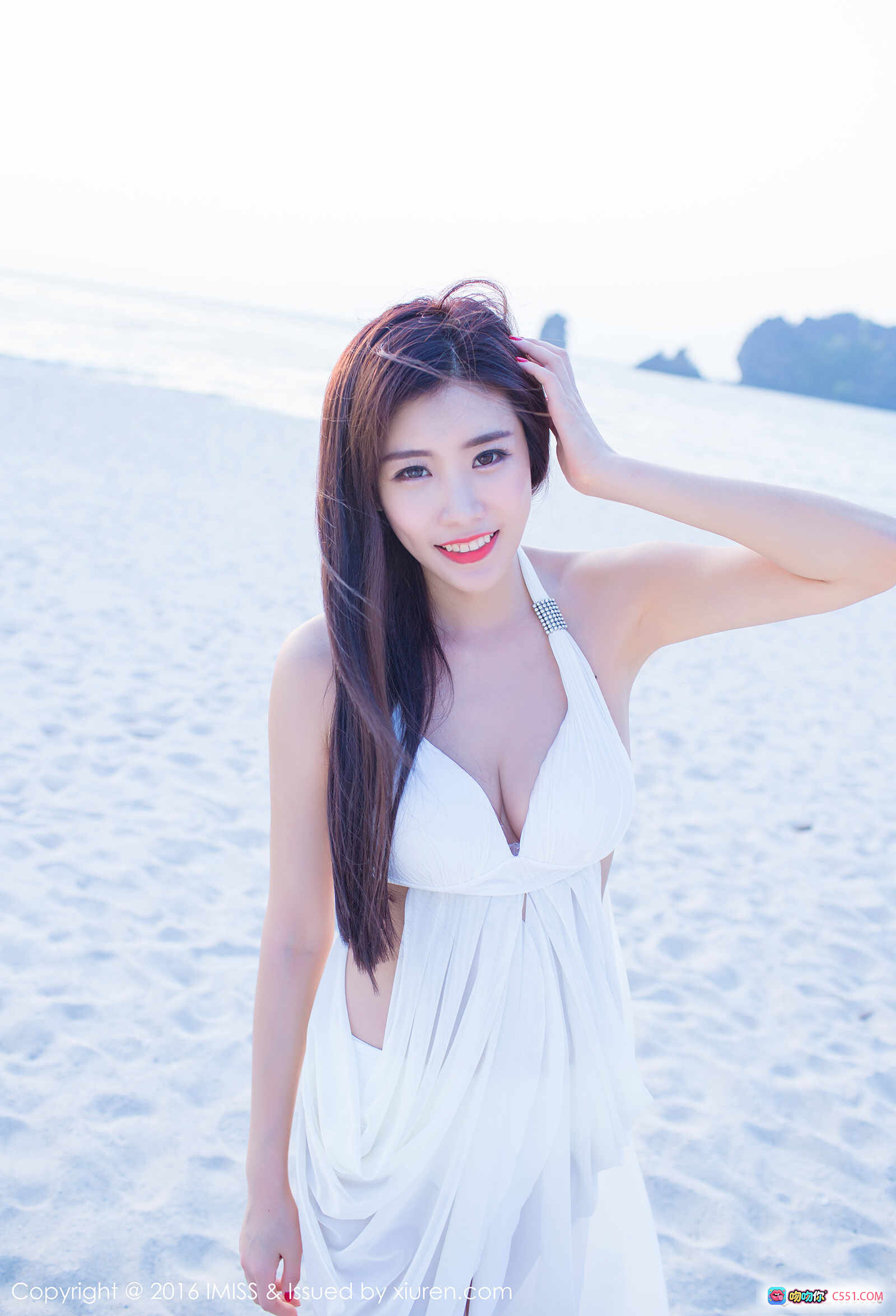 图片[3] - 程小烦不烦粉色比基尼写真_户外花丛木凳性感美腿_IMiss爱蜜社2016 VOL.086高清图集 - 就要吻