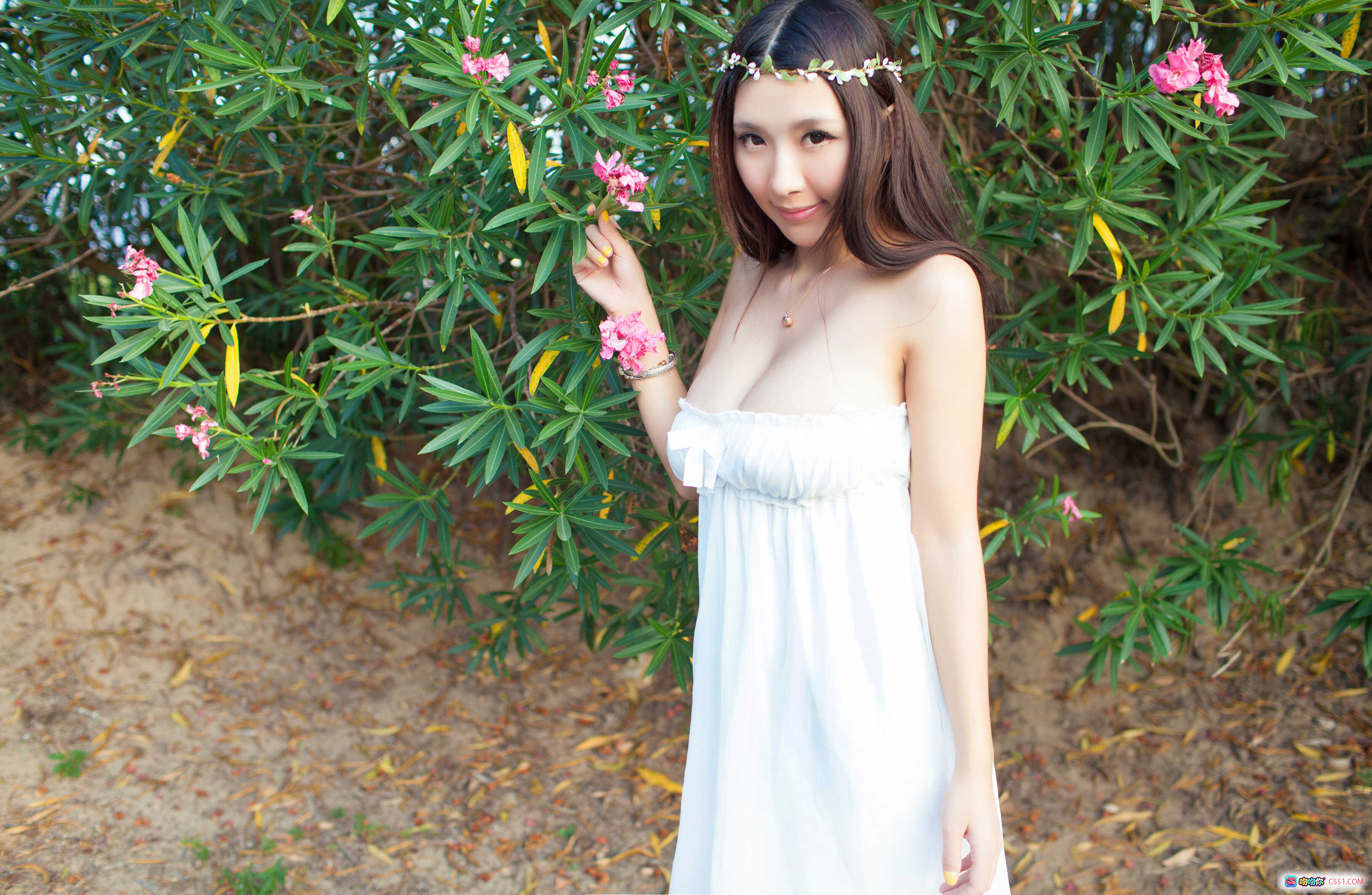 图片[4] - 晓茜厦门之旅第四part 美女比基尼写真 清新自然窗边私房照 甜美笑容性感身材 2014年11月15日 TGOD推女神 - 就要吻