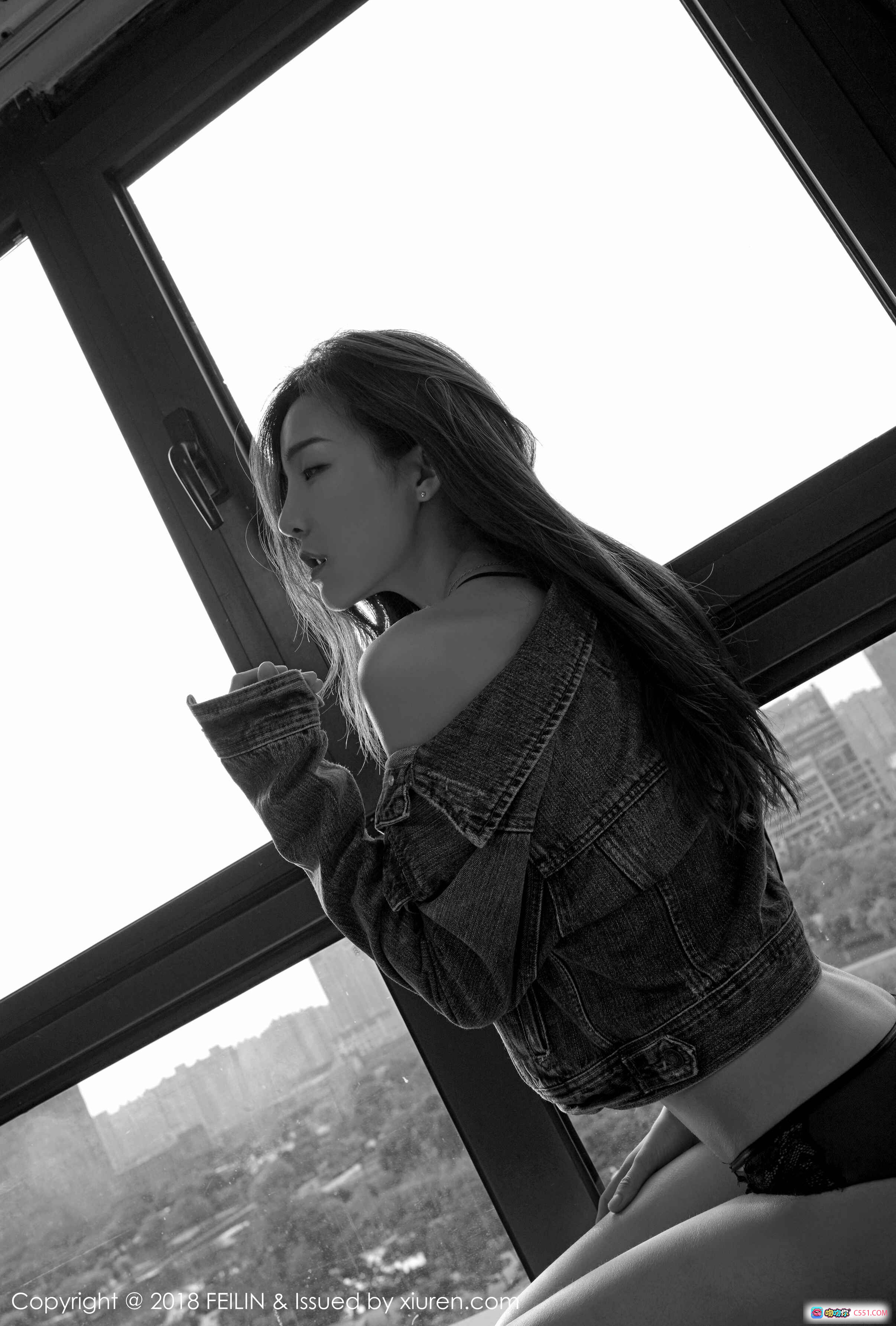 图片[10] - Hana妹居家写真：牛仔外套黑丝美腿沙发慵懒风，FEILIN 2018 Vol.147高清图集 - 就要吻