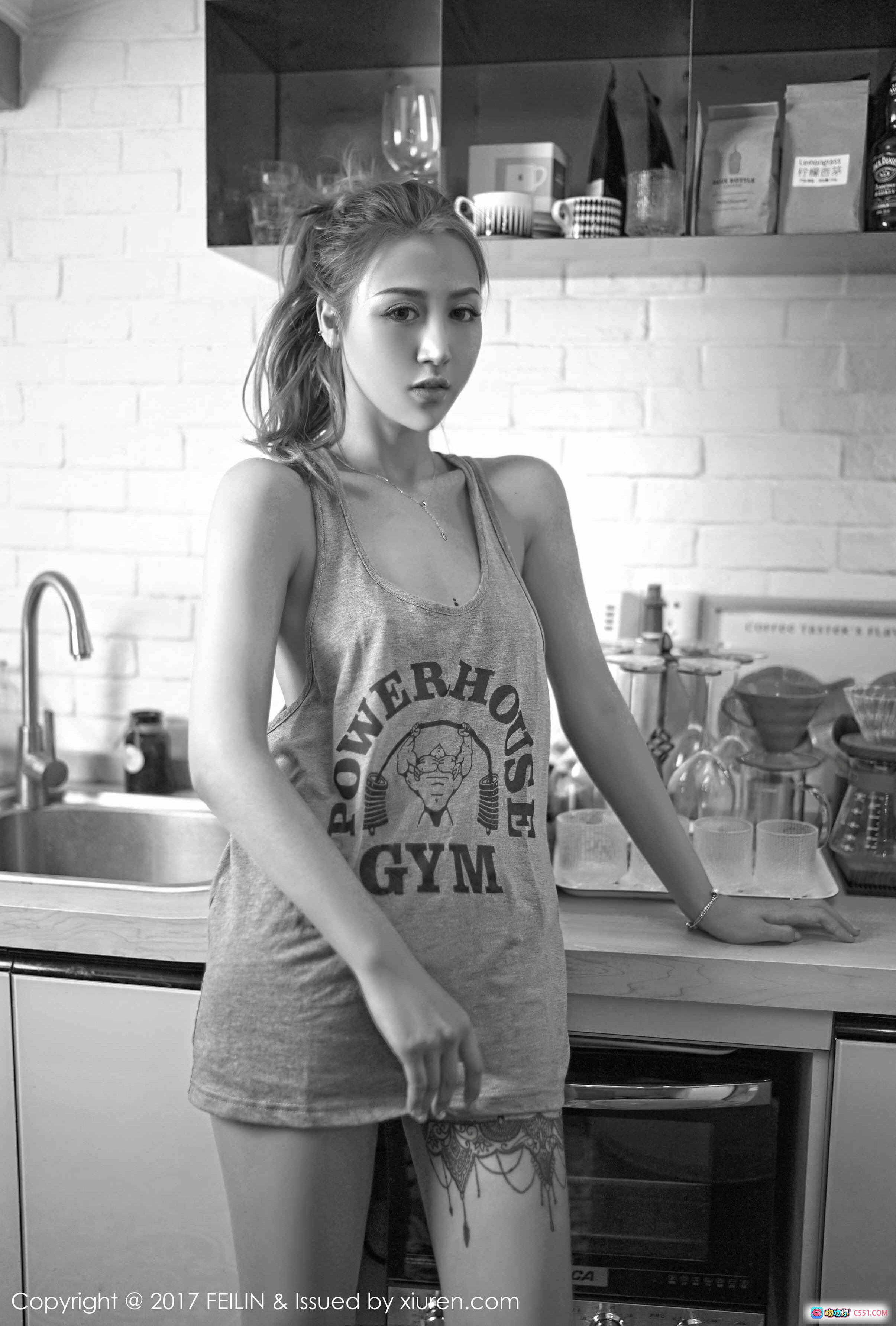 图片[5] - 晗大大厨房写真 | 灰色GYM背心裙+大腿纹身 | FEILIN嗲囡囡VOL.099 2017.07.05 - 就要吻