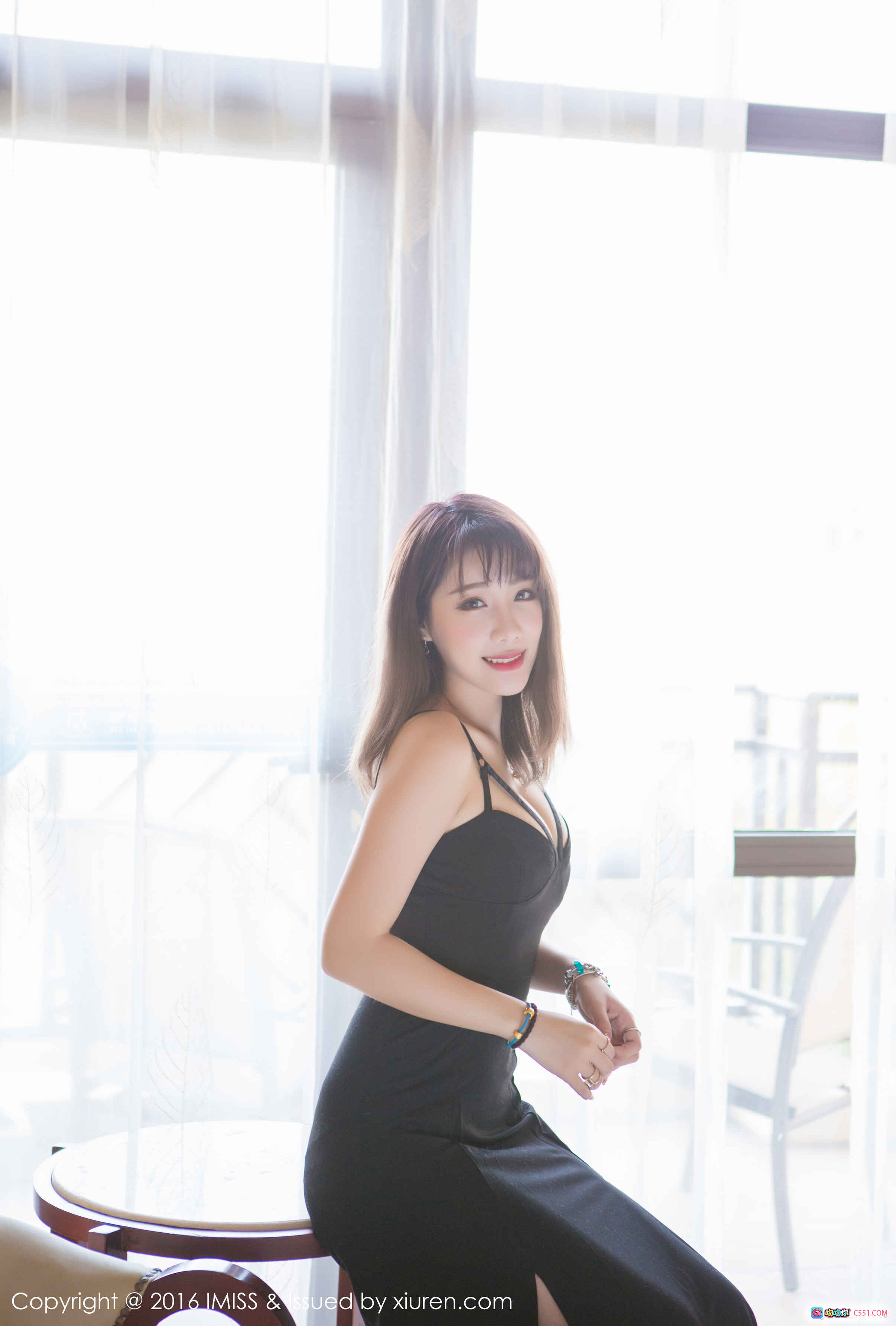 图片[7] - IMiss爱蜜社2016.01.25 VOL.063 黑色长裙高开叉性感写真 模特优雅姿态室内大片 73+1P高清图集 - 就要吻