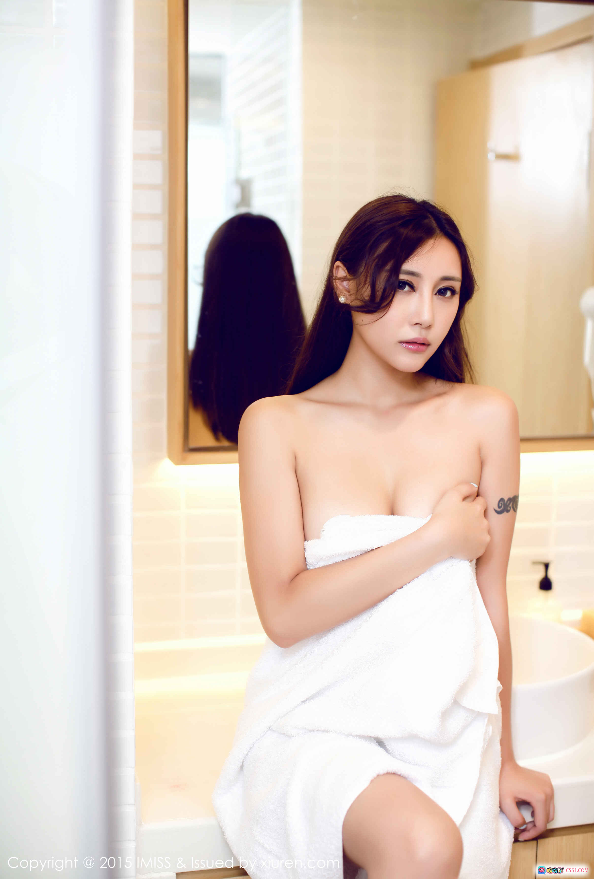 图片[7] - 乐乐Mango浴室写真｜白毛巾裹身性感坐姿｜IMiss爱蜜社2015精选私房照 - 就要吻