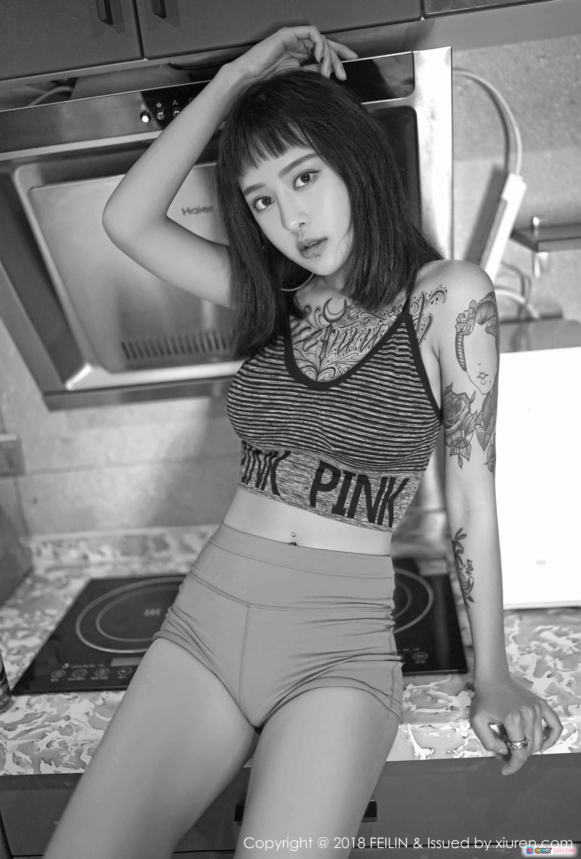 图片[8] - 赵艺璇蓝色运动内衣写真 | 纹身美女床上点烟 | FEILIN VOL.129 2018.03.29 - 就要吻