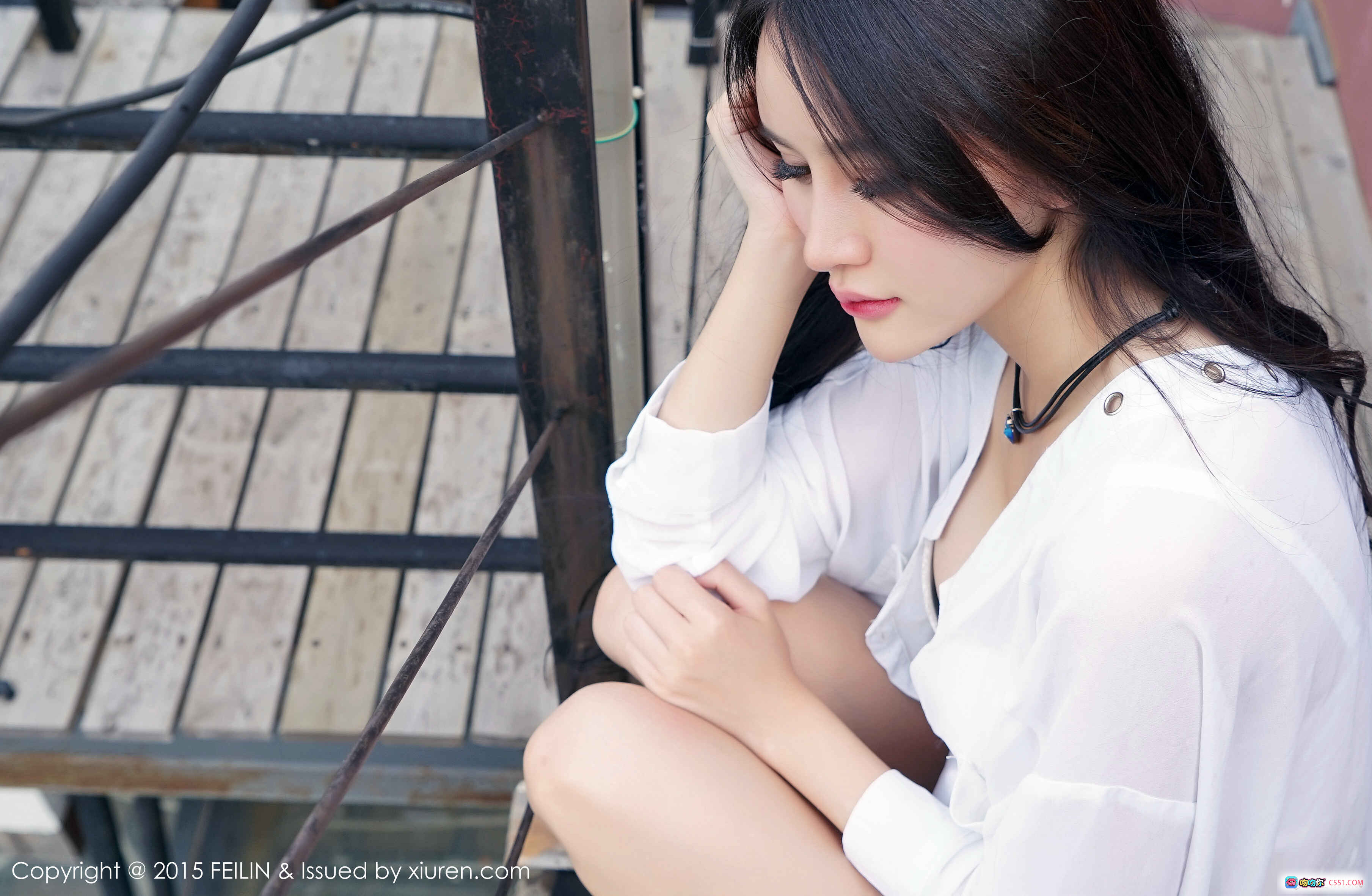 图片[8] - FEILIN嗲囡囡Cheryl青树2015泳装写真｜豹纹比基尼冲淋区外拍｜城市江景背景｜高清美腿特写 - 就要吻
