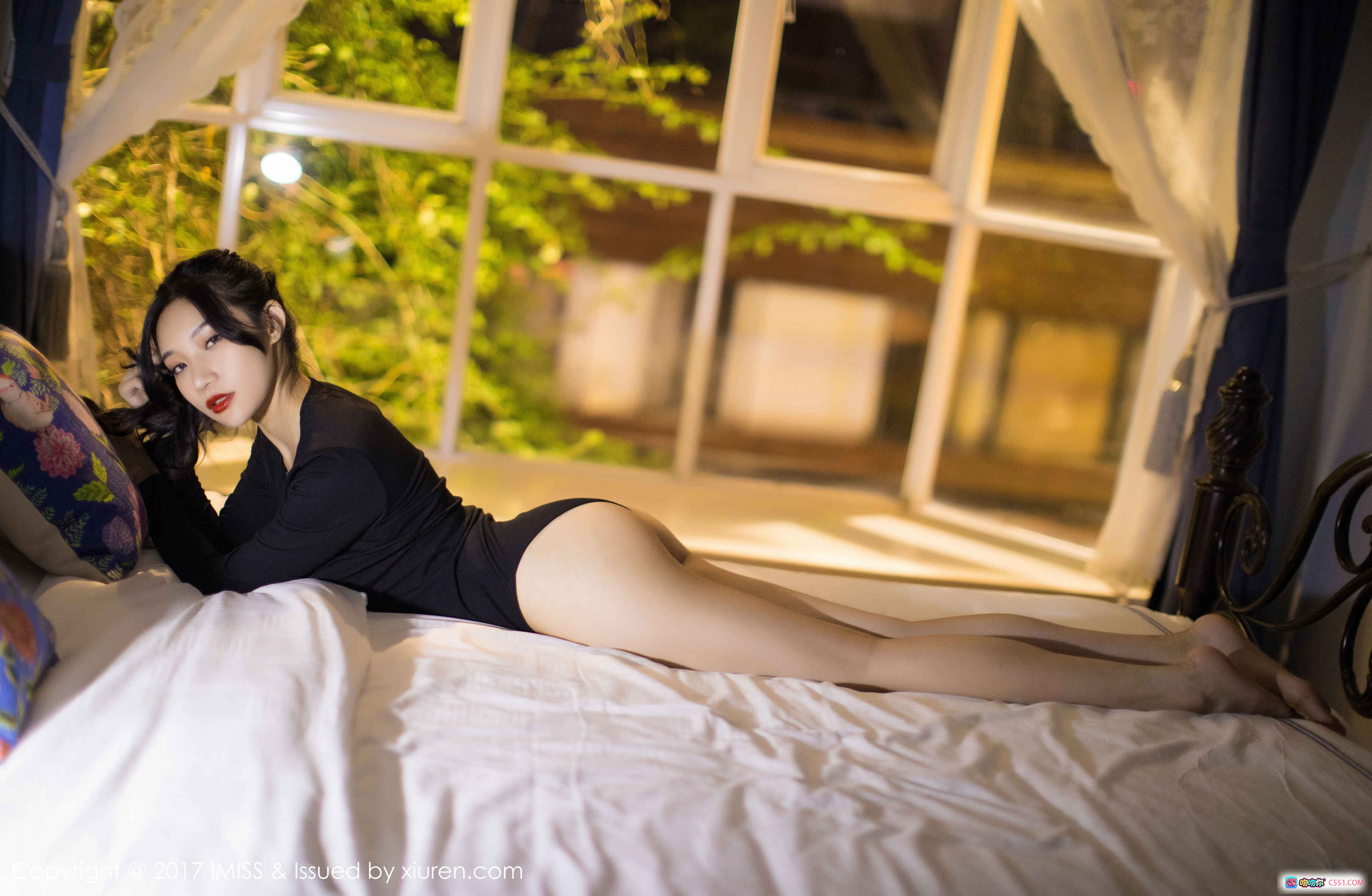 图片[8] - 小狐狸Sica性感写真床照夜景窗边黑衣美腿诱惑私房摄影IMiss爱蜜社VOL.194 - 就要吻