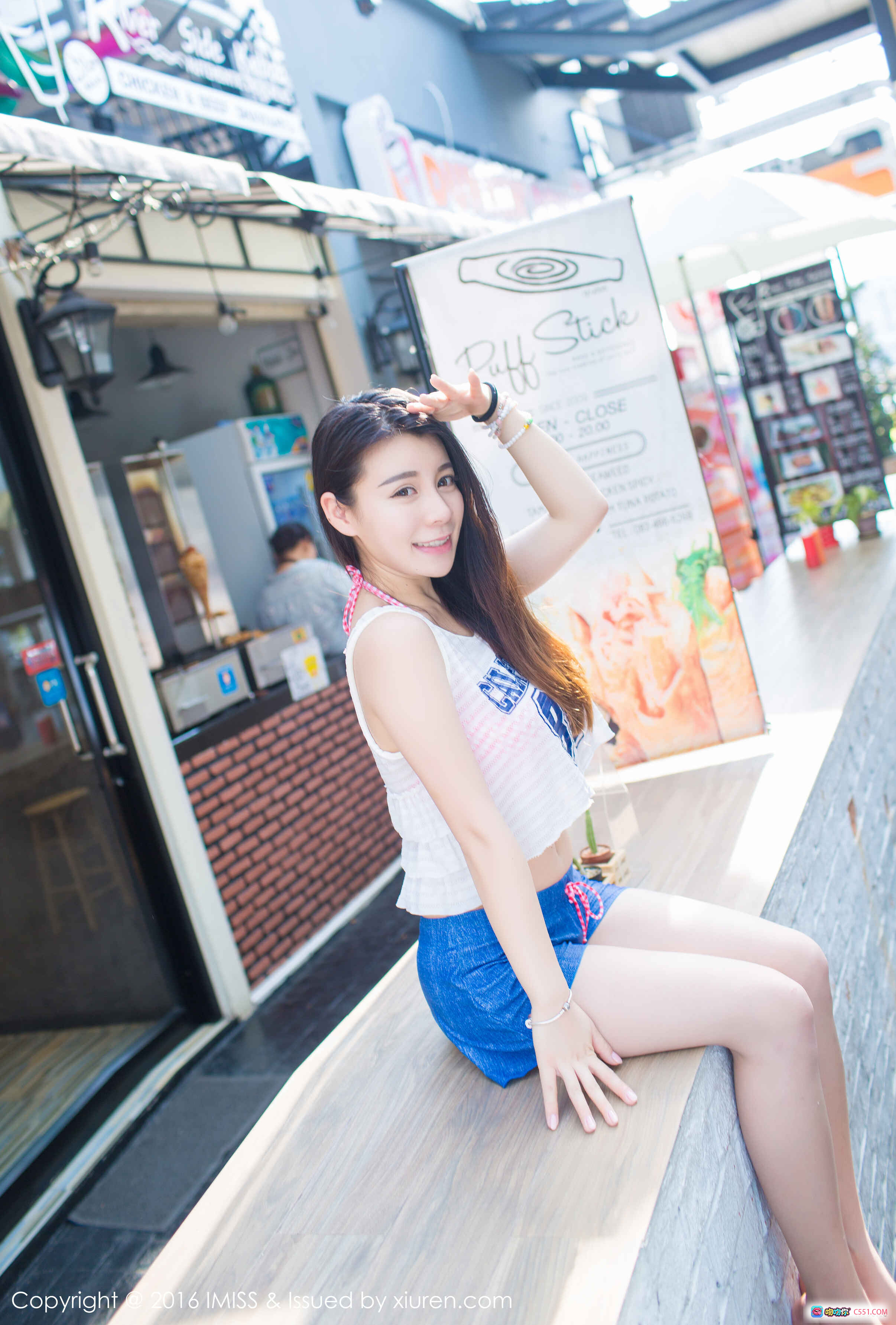 图片[9] - IMiss爱蜜社2016.09.08 VOL.126 vetiver嘉宝贝儿泰国大皇宫街拍写真 穿搭清新少女风 蓝色短裙加州86上衣 旅游景点实拍 高清美图 - 就要吻