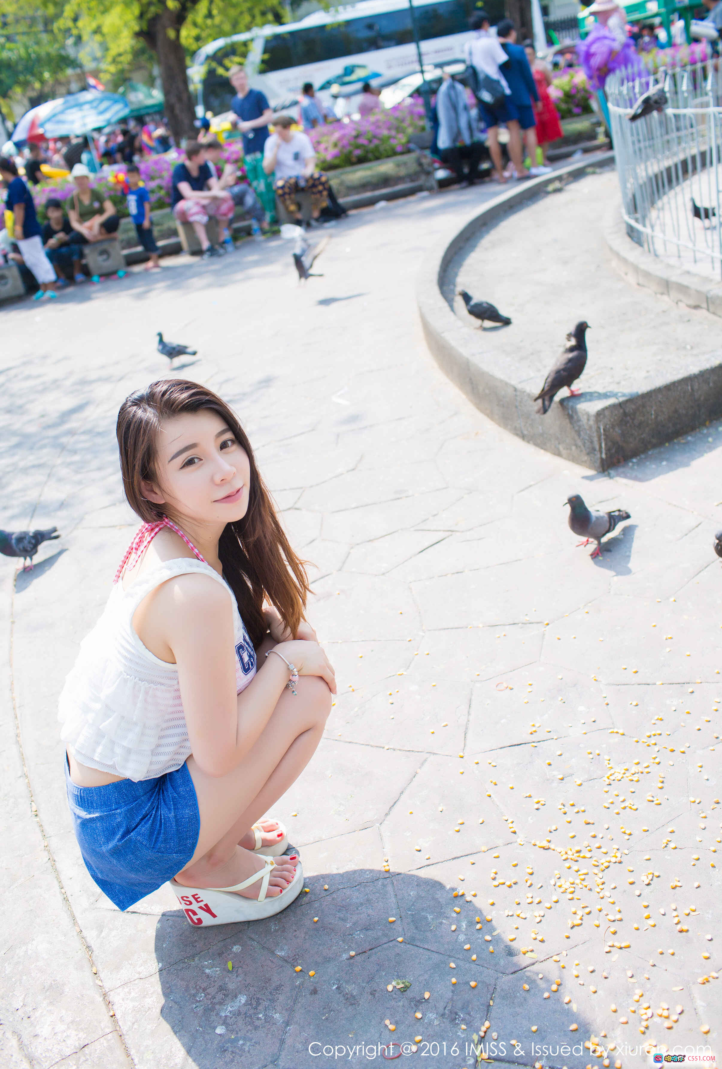 图片[2] - IMiss爱蜜社2016.09.08 VOL.126 vetiver嘉宝贝儿泰国大皇宫街拍写真 穿搭清新少女风 蓝色短裙加州86上衣 旅游景点实拍 高清美图 - 就要吻