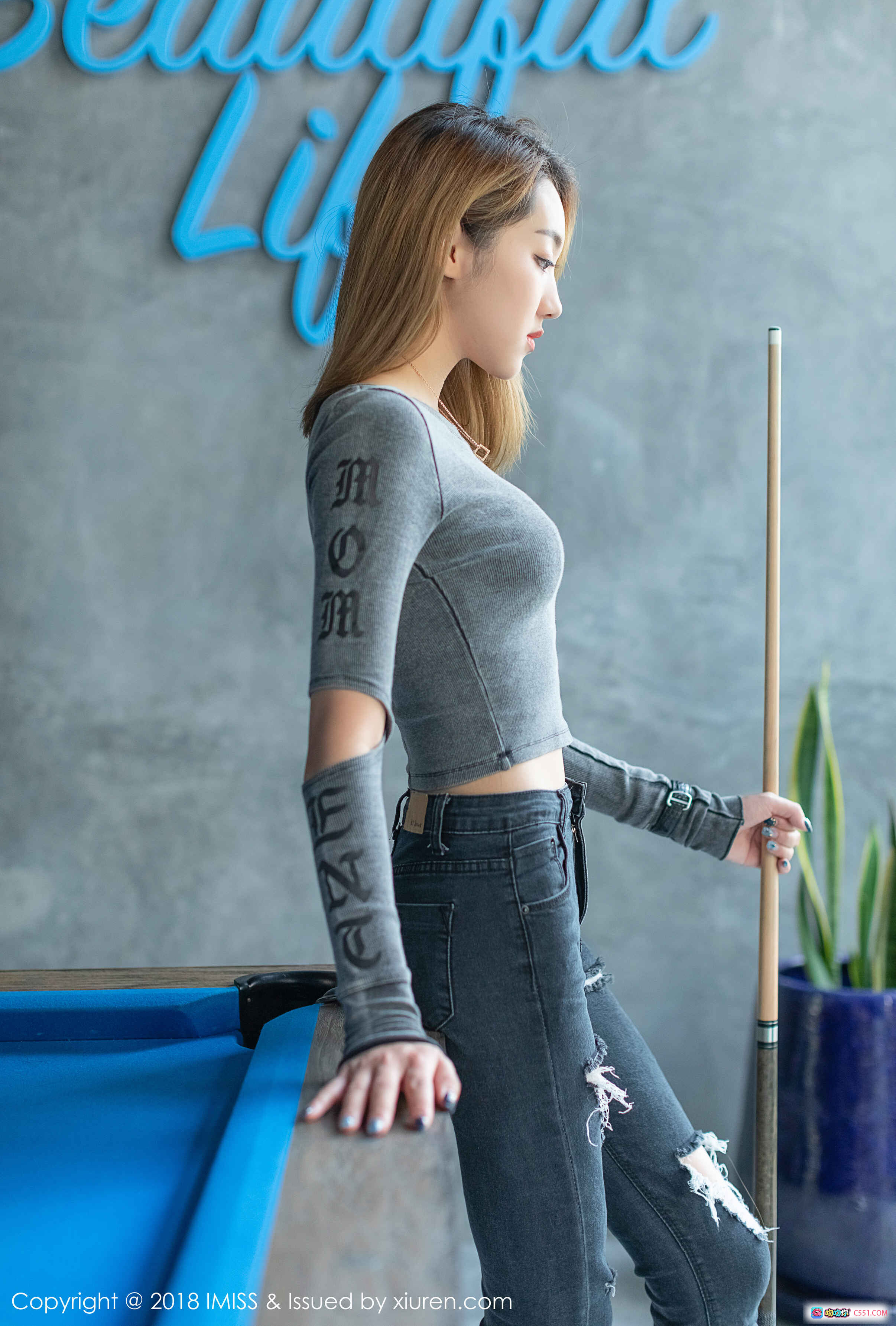 图片[2] - IMiss爱蜜社美琪Vicky白帽少女户外花丛写真清新自然甜美风格2018年10月Vol.295高清摄影图集 - 就要吻