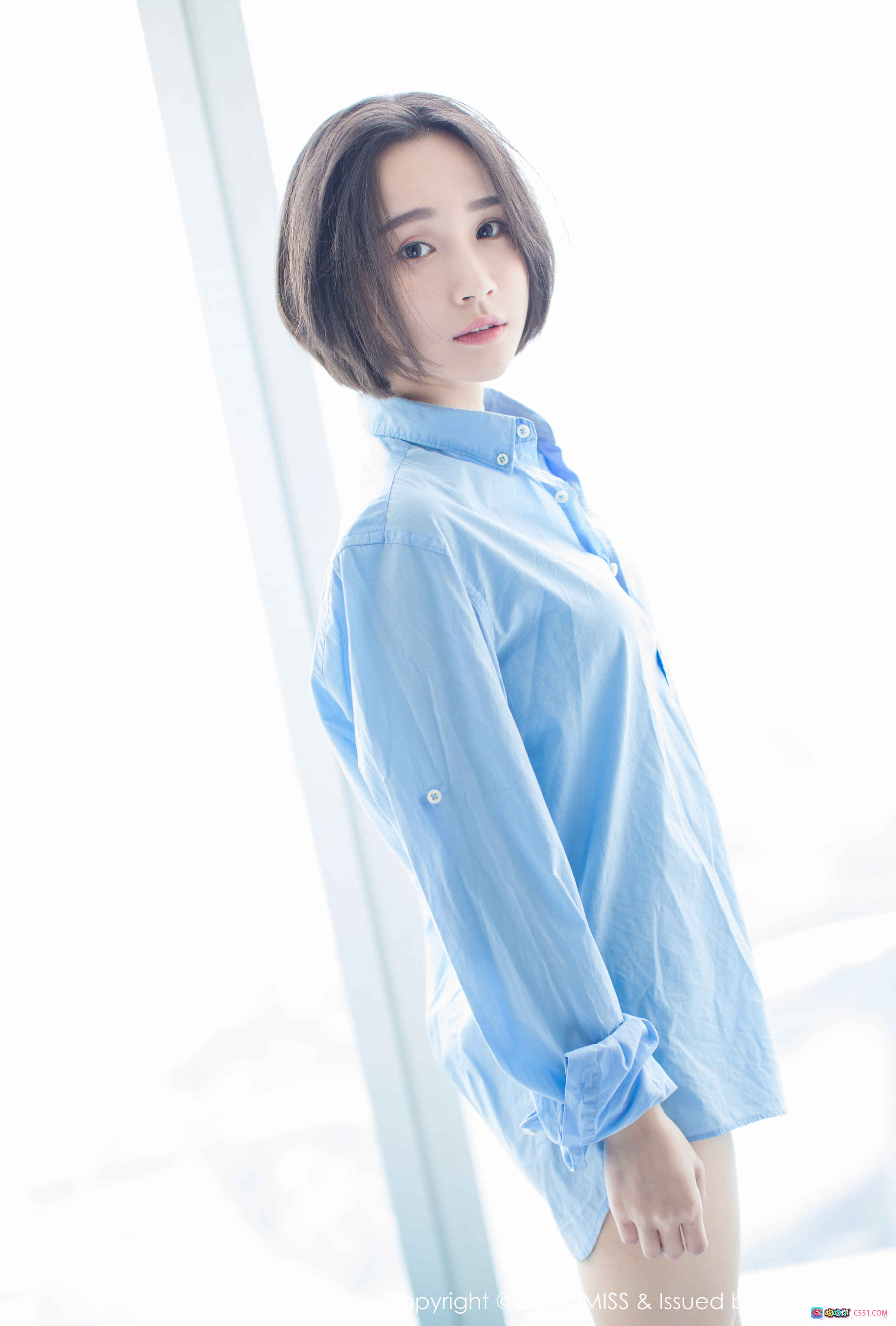 图片[1] - Livia清新短发蓝衬衫写真 | IMiss爱蜜社2017.08.08 VOL.178 | 49+1P高质私房美图 - 就要吻