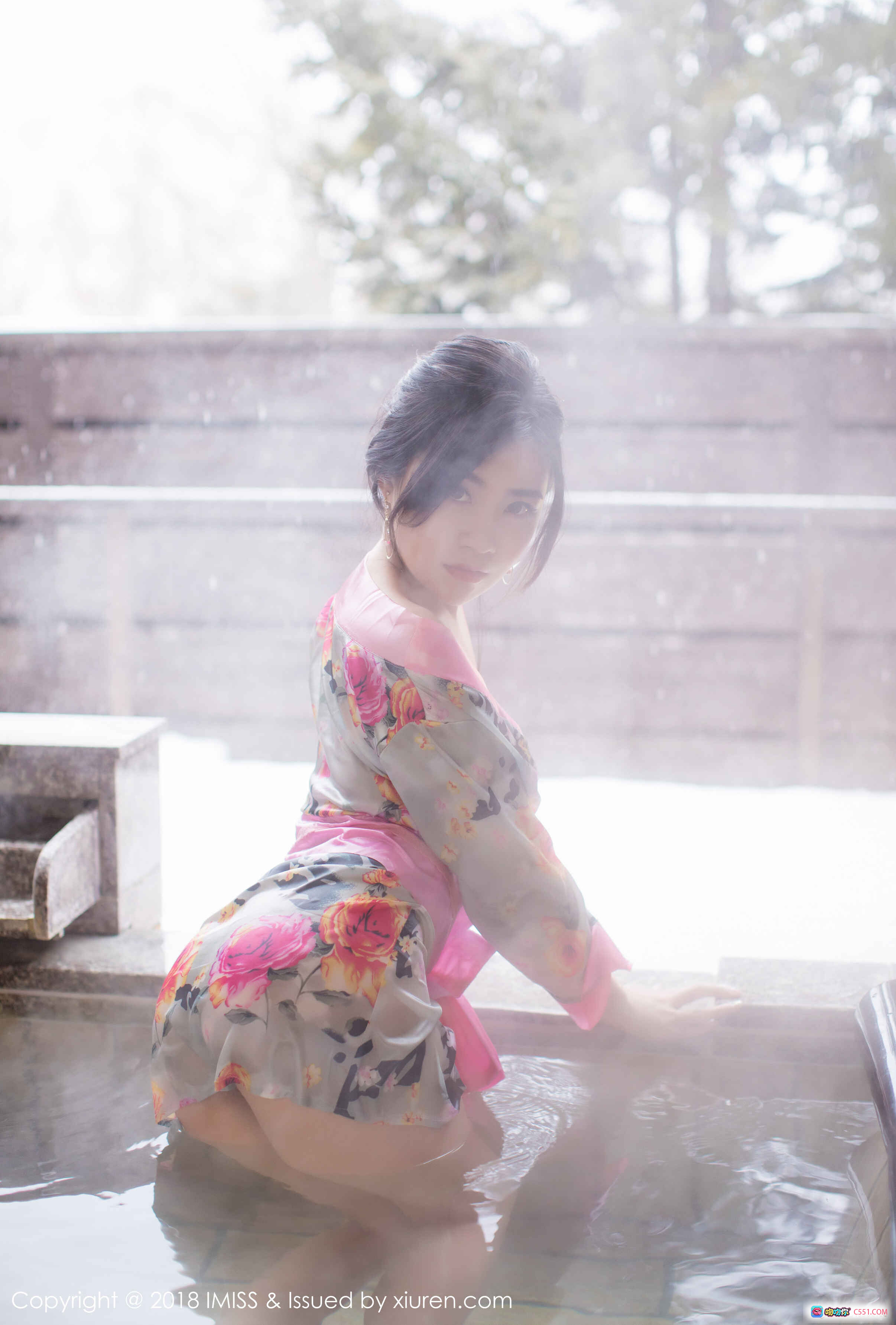 许诺Sabrina温泉写真｜花色和服浴池美拍｜IMiss爱蜜社2018 VOL.221高清图集 - 就要吻