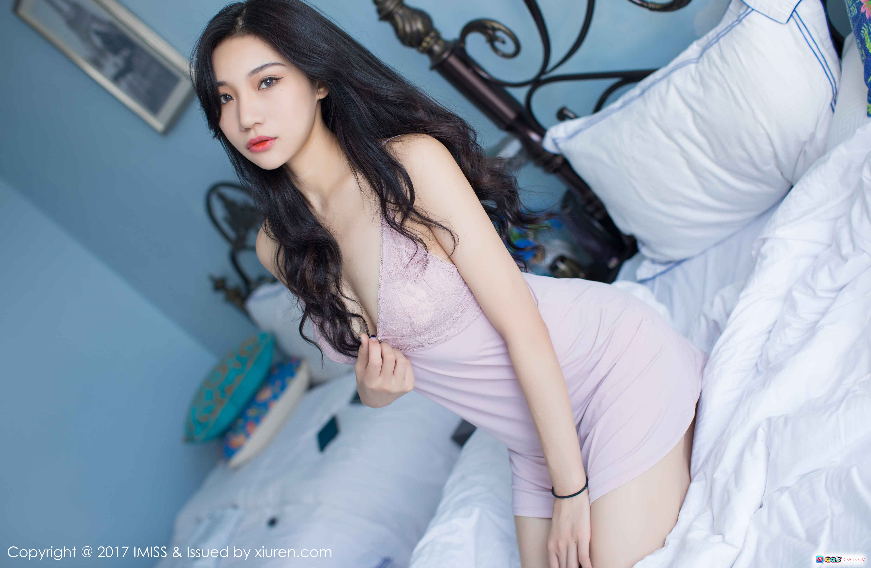 图片[10] - 小狐狸Sica窗边私房写真 | 粉色针织开衫性感美腿 | IMiss爱蜜社2017 VOL.197高清图集 - 就要吻