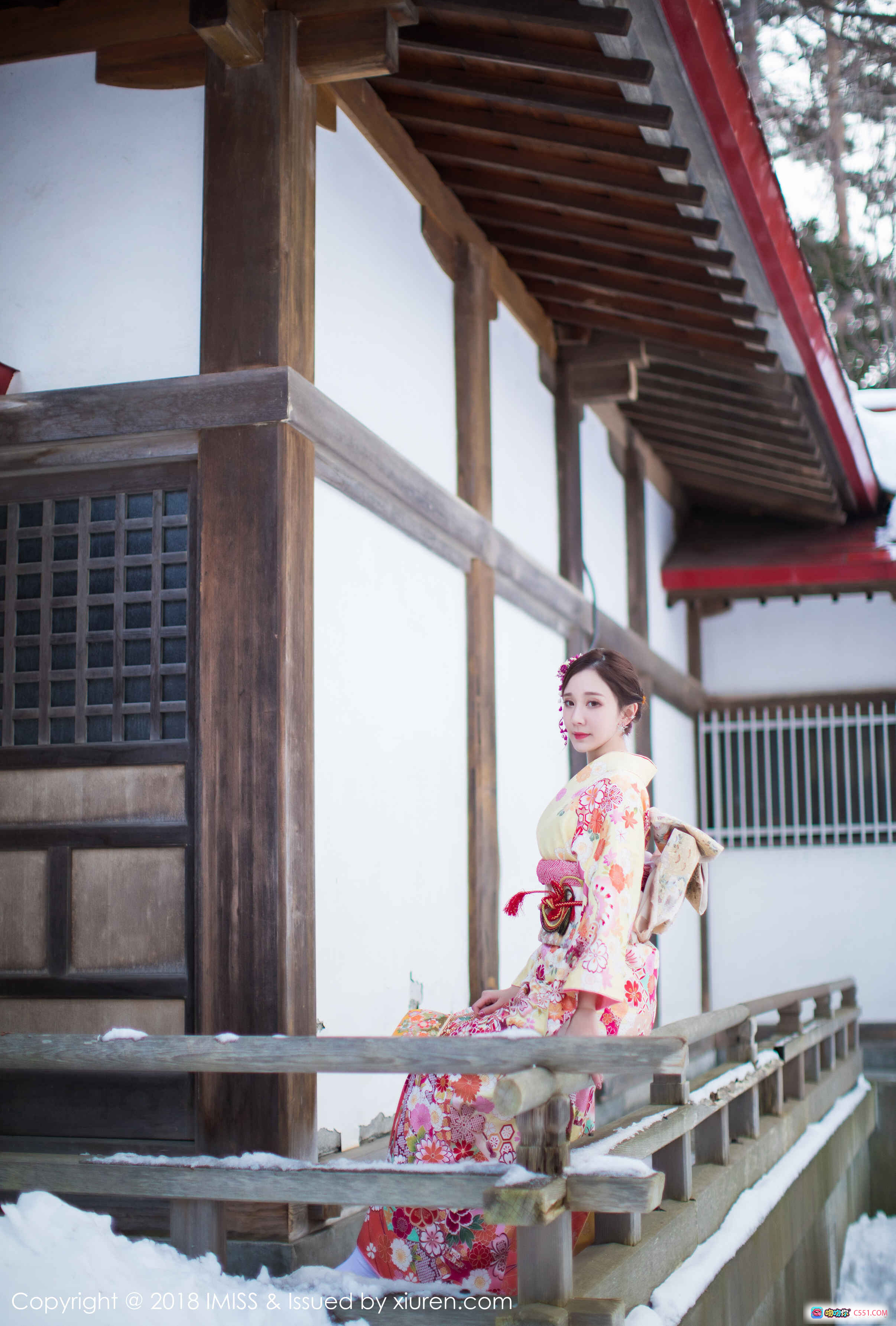 图片[7] - IMiss爱蜜社2018.05.23 VOL.242 淼淼萌萌哒 白色蕾丝内衣 性感写真 床上私房照 窗边柔光美拍 长发女神 优雅姿态 精致配饰 无视频高清图集 - 就要吻