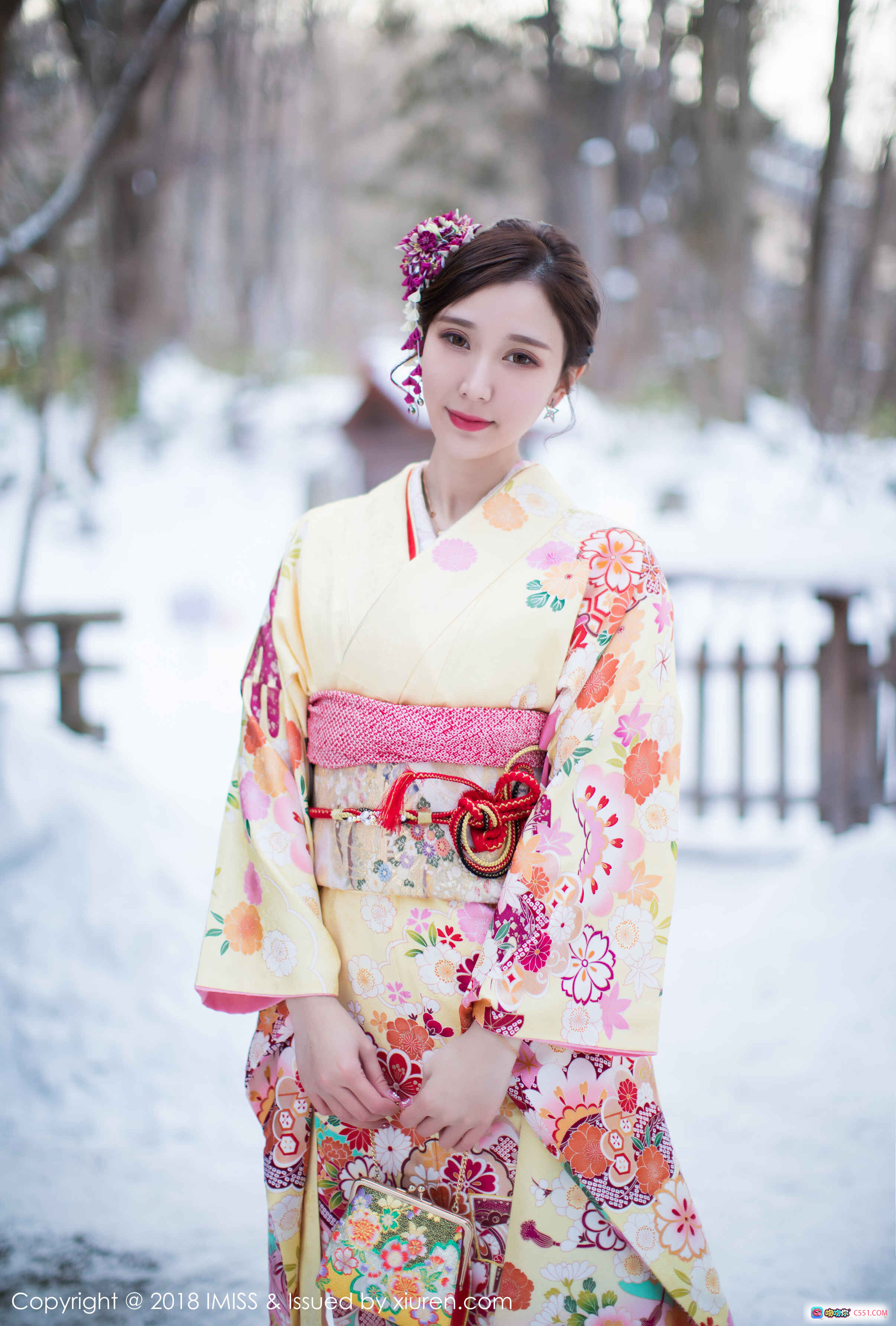 图片[4] - IMiss爱蜜社2018.05.23 VOL.242 淼淼萌萌哒 白色蕾丝内衣 性感写真 床上私房照 窗边柔光美拍 长发女神 优雅姿态 精致配饰 无视频高清图集 - 就要吻