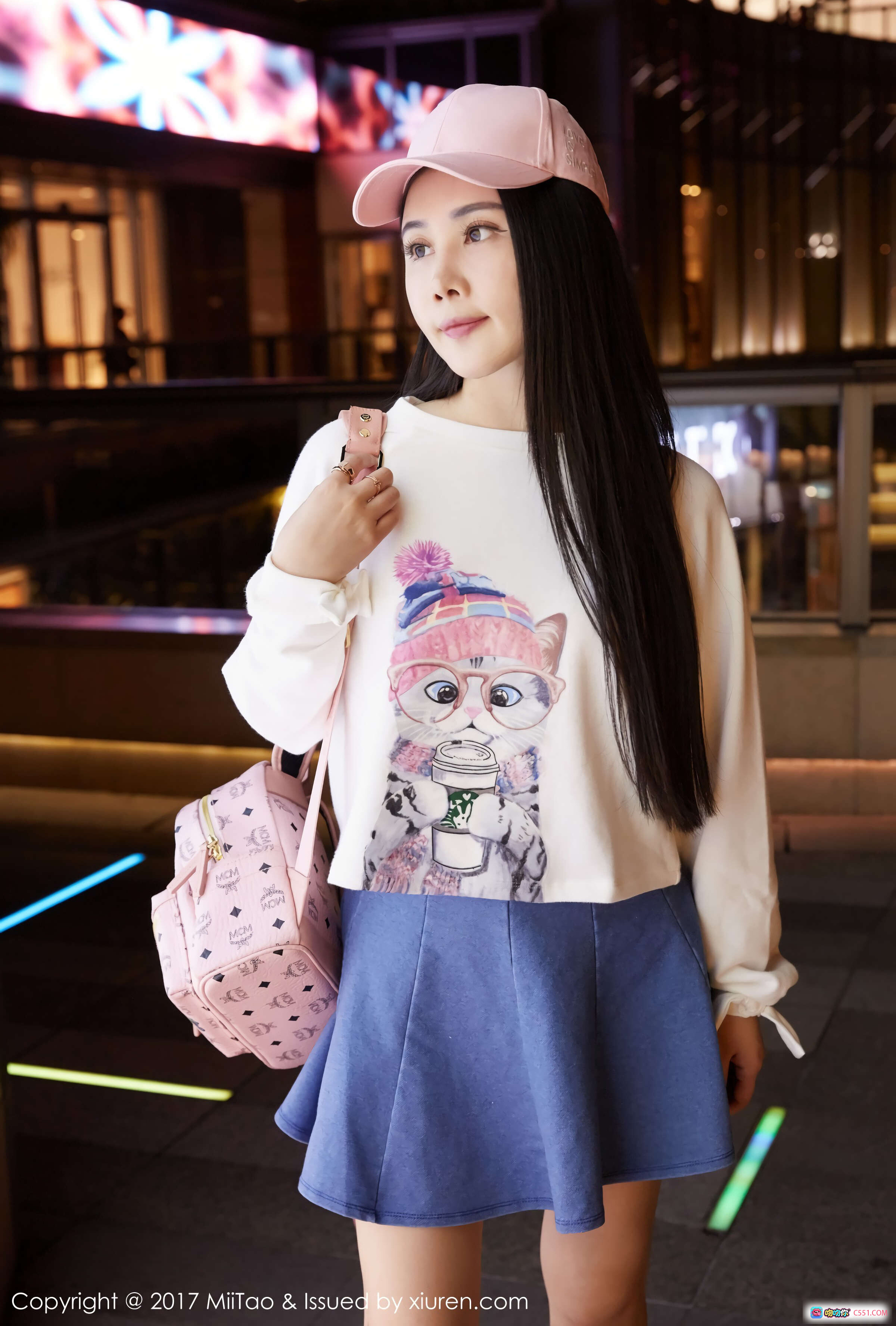 图片[5] - 萱萱Cecilia白衫牛仔街拍写真 | MiiTao蜜桃社2017Vol.084高清美图 - 就要吻