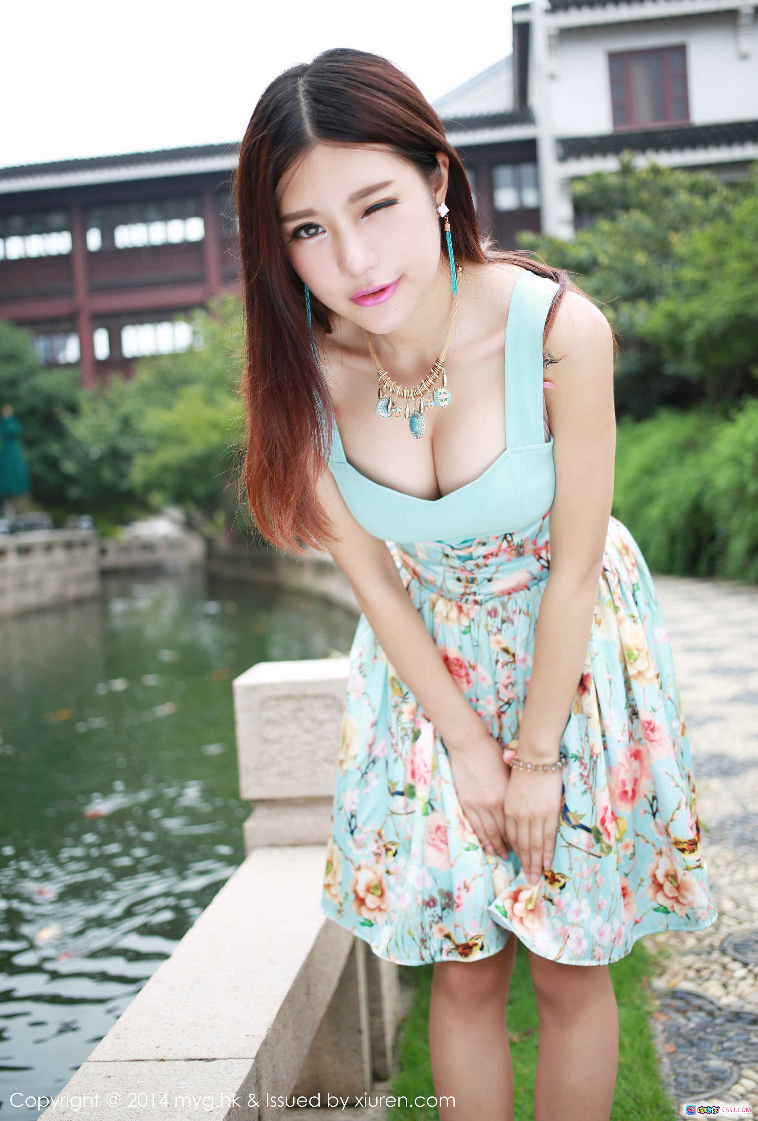 图片[8] - 绮里嘉ula古风园林写真｜清新花裙美女｜中式庭院拍照｜MyGirl美媛馆Vol.042 - 就要吻