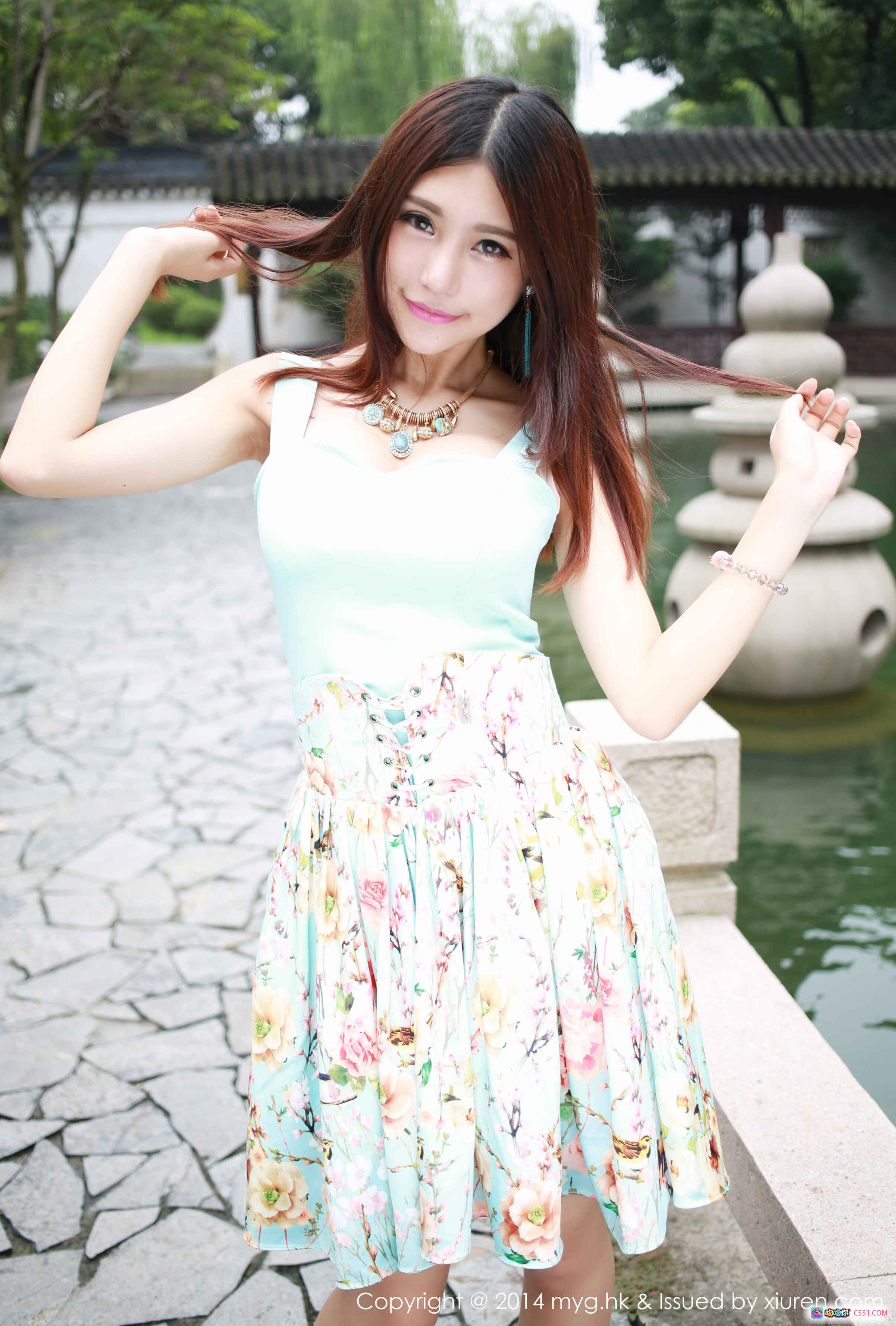 图片[4] - 绮里嘉ula古风园林写真｜清新花裙美女｜中式庭院拍照｜MyGirl美媛馆Vol.042 - 就要吻