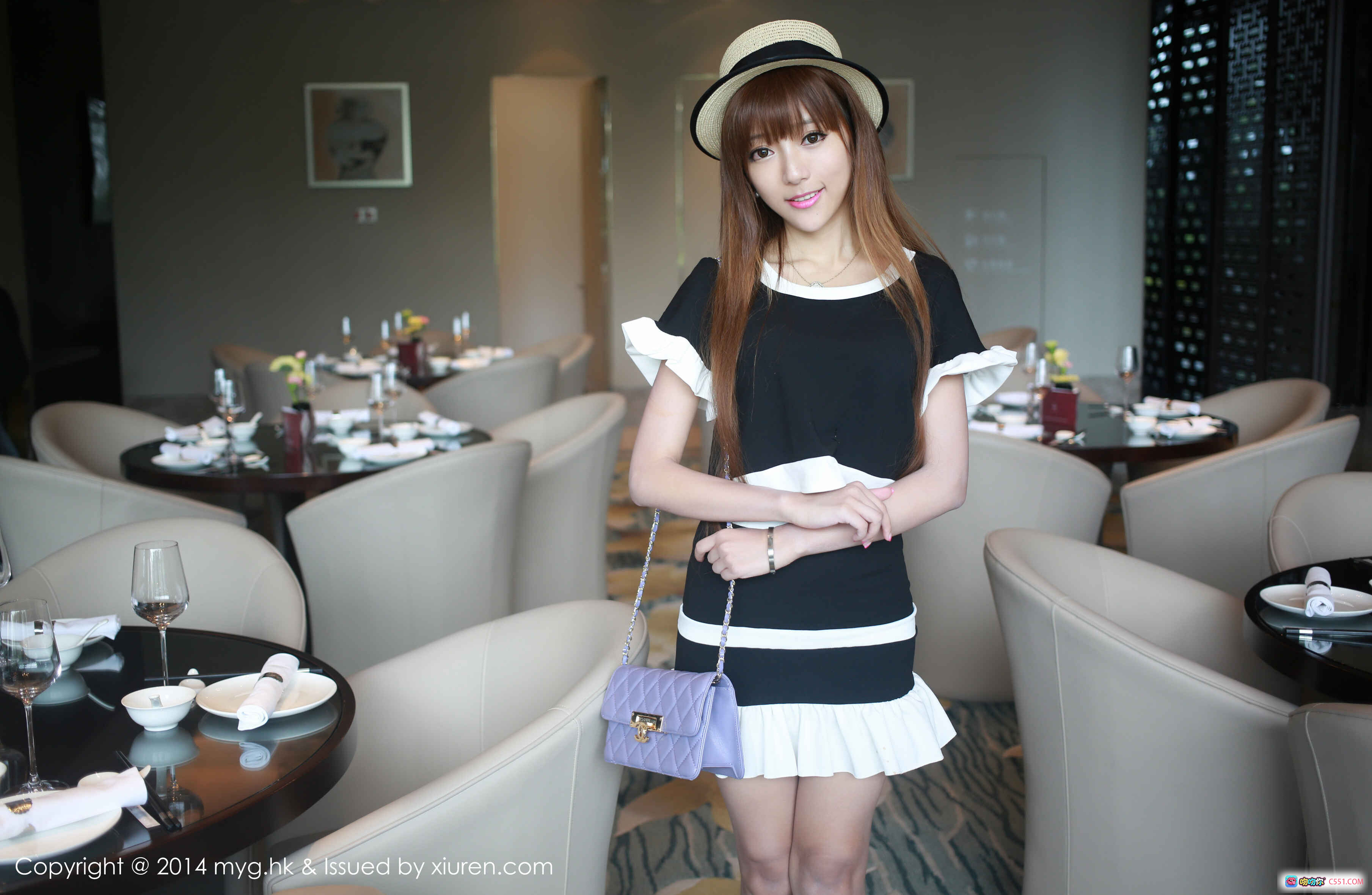 图片[10] - 王馨瑶yanni绿色礼服旋转门优雅写真 | MyGirl美媛馆2014 Vol.038高清图集 - 就要吻