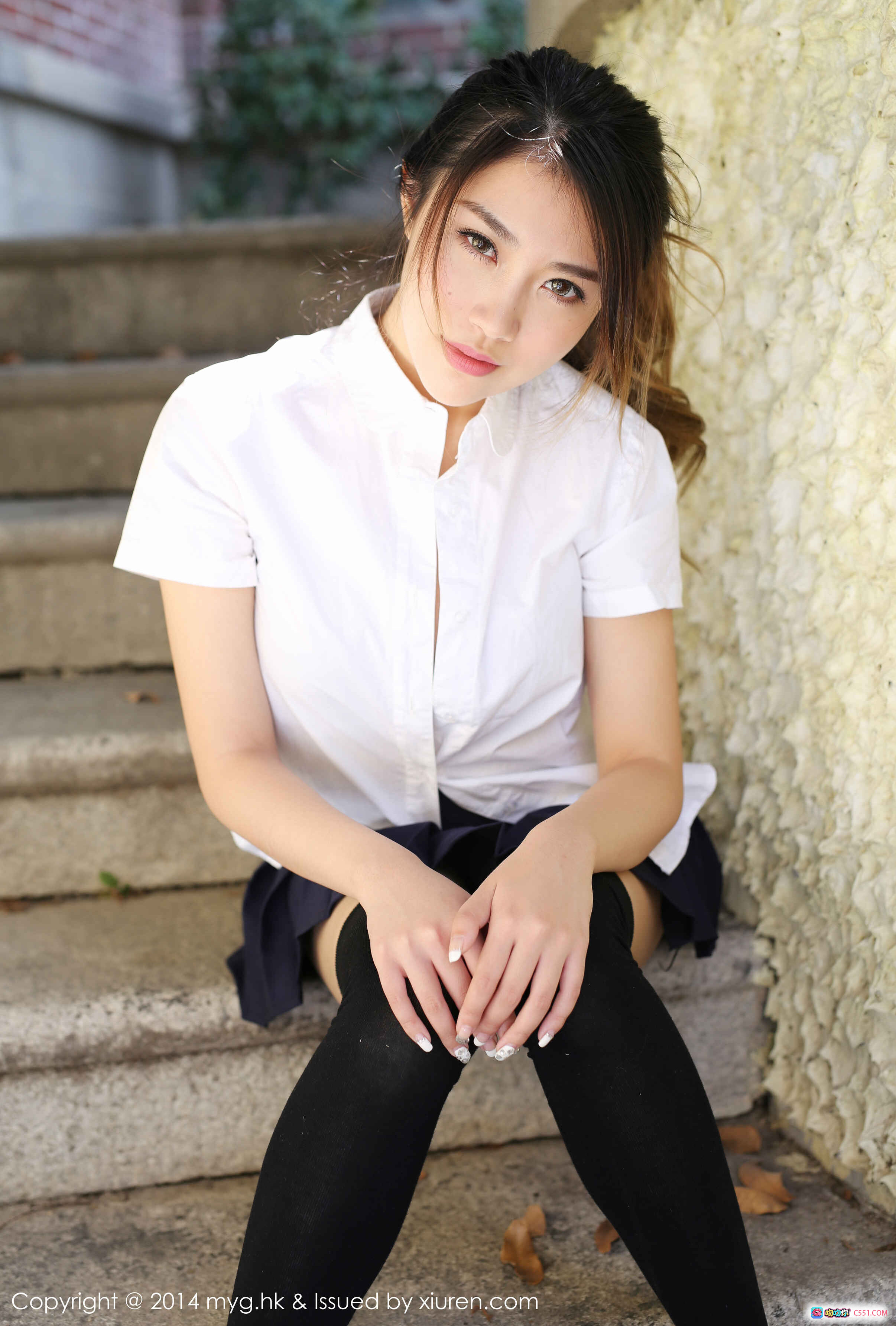 图片[7] - 许诺Sabrina户外写真｜白色吊带短裤性感美腿｜MyGirl美媛馆Vol.072 2014.11.05 - 就要吻