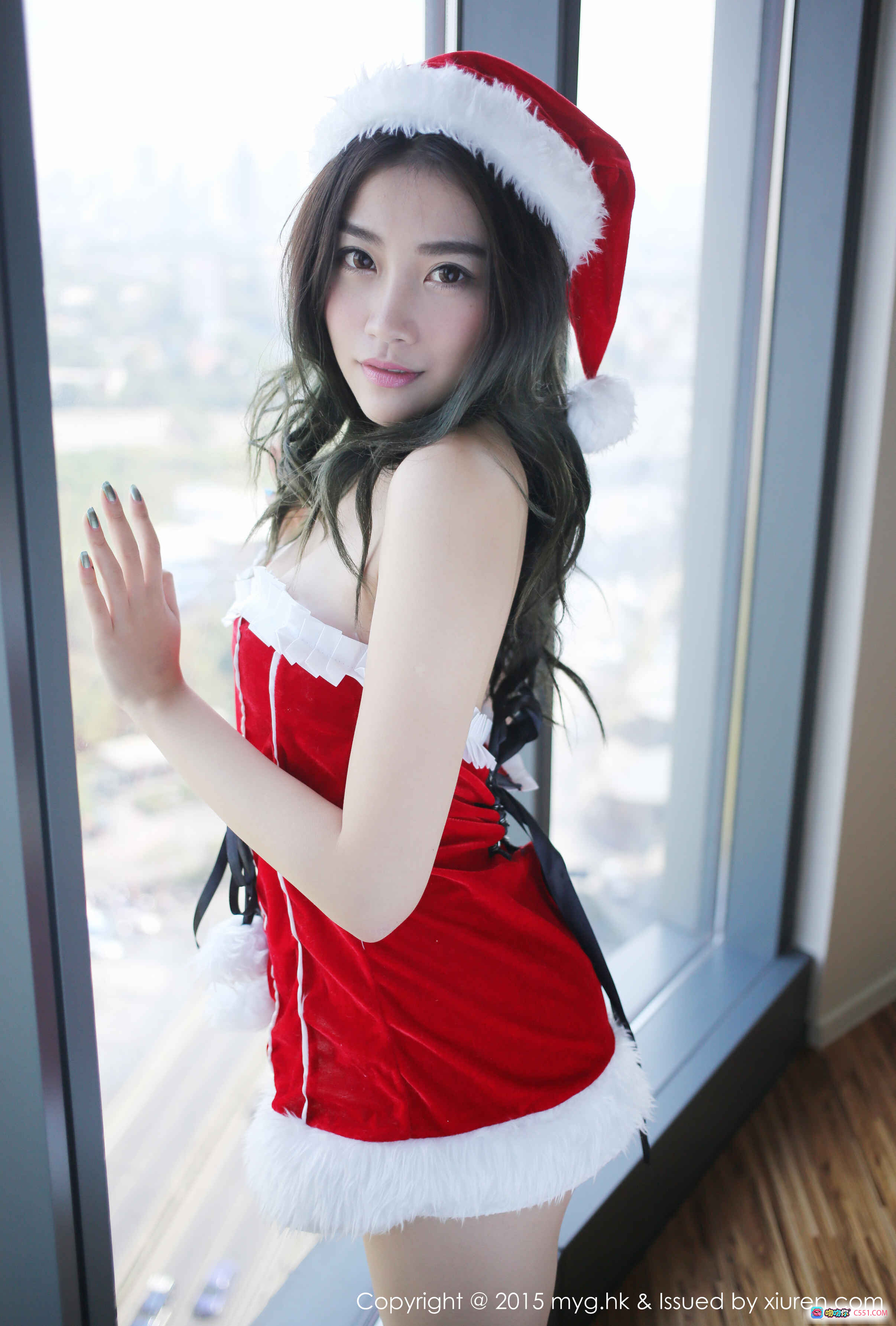 图片[9] - 许诺Sabrina夜景写真 | 白色无袖上衣+黑色皮裙 | 高清美腿坐姿 | MyGirl美媛馆Vol.090 2015.01.06 - 就要吻