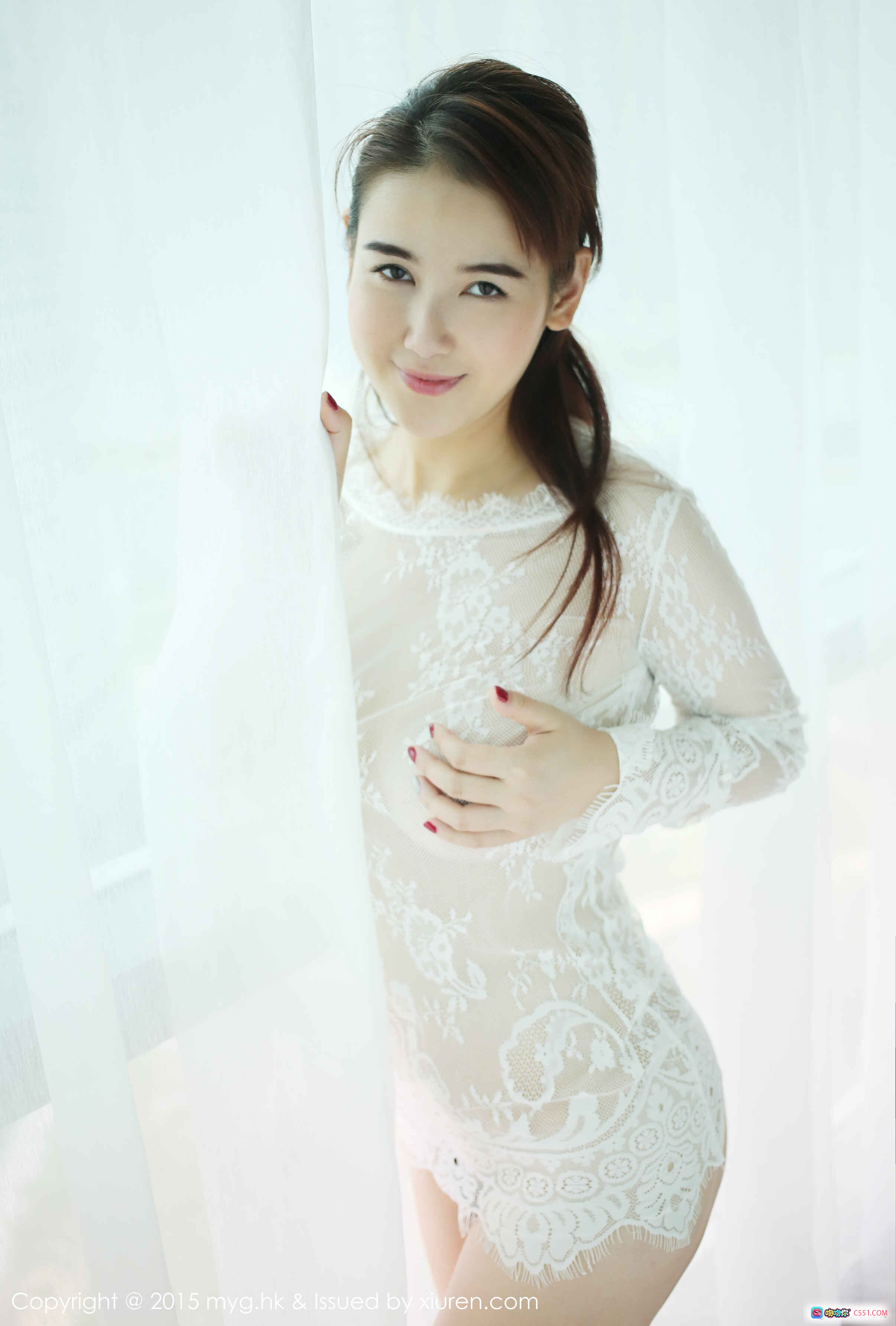 图片[3] - MyGirl美媛馆Vol.130猫本amy性感红黑搭配居家写真 温柔微笑高马尾美少女私房照 - 就要吻