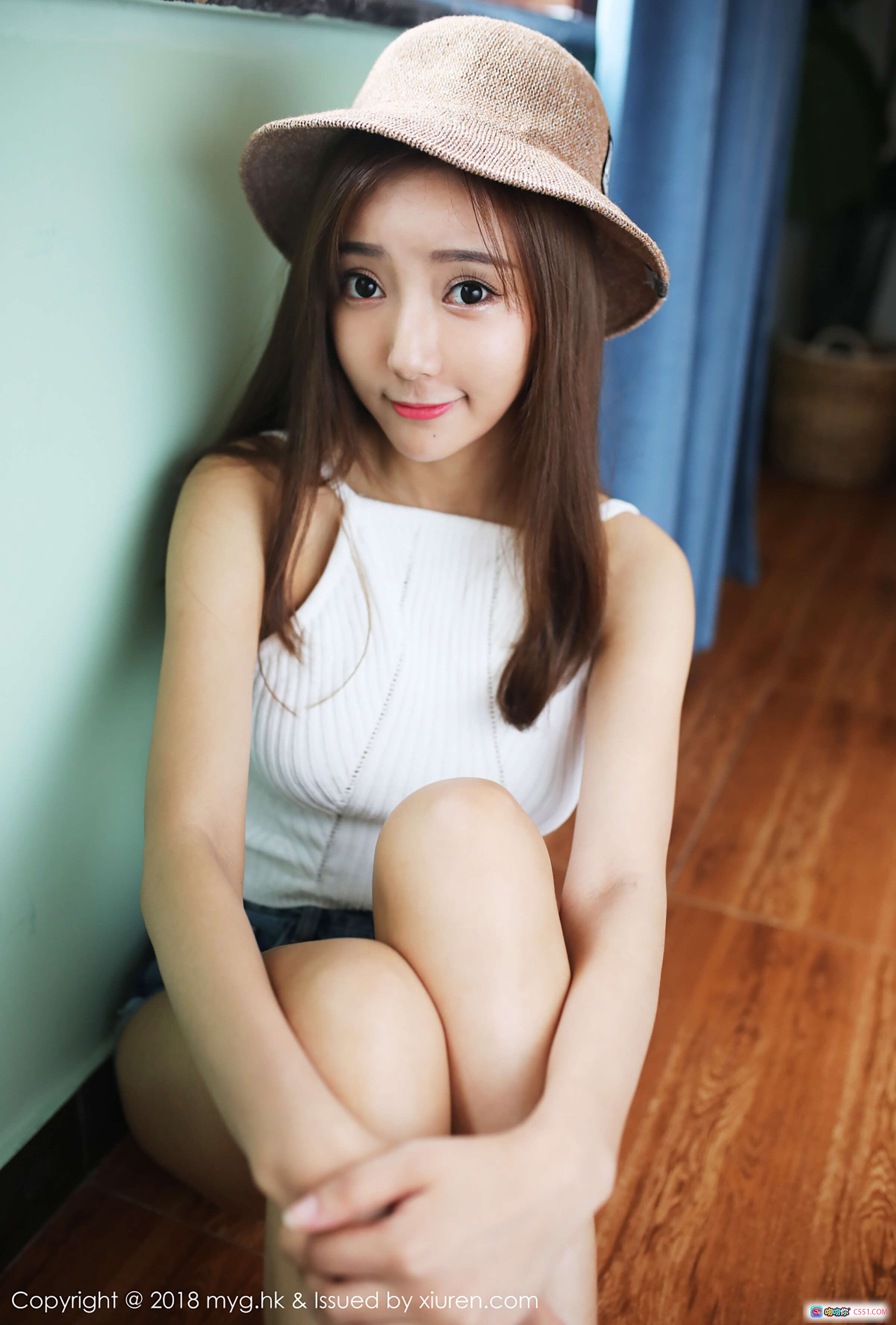 图片[9] - 王馨瑶yanni清新写真 | 白色吊带上衣搭配黑色蕾丝裙 | MyGirl美媛馆Vol.312优雅私房照 - 就要吻