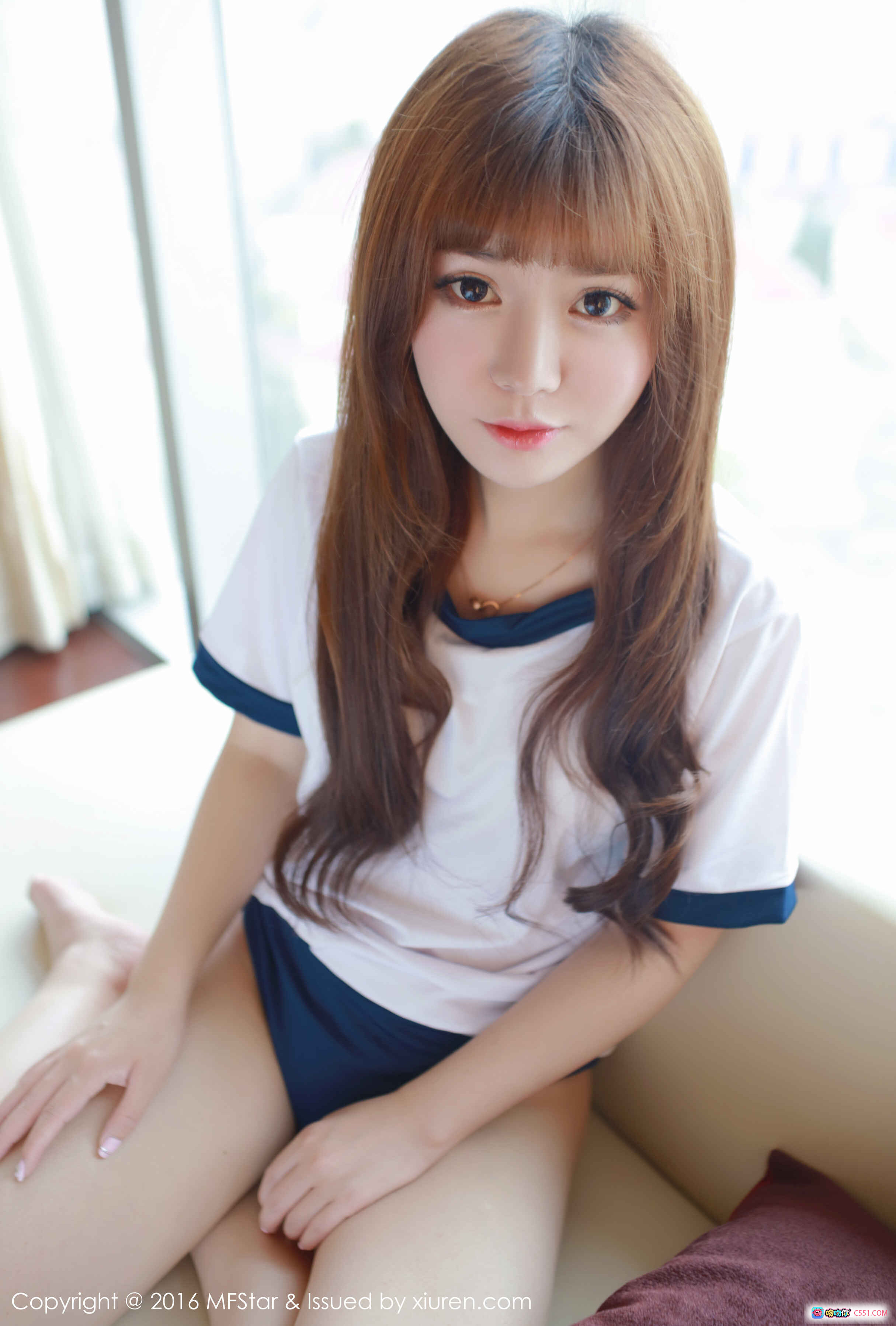 MFStar模范学院2016.11.28 Vol.079粉芭比VV甜美长发少女居家写真高清图集 - 就要吻