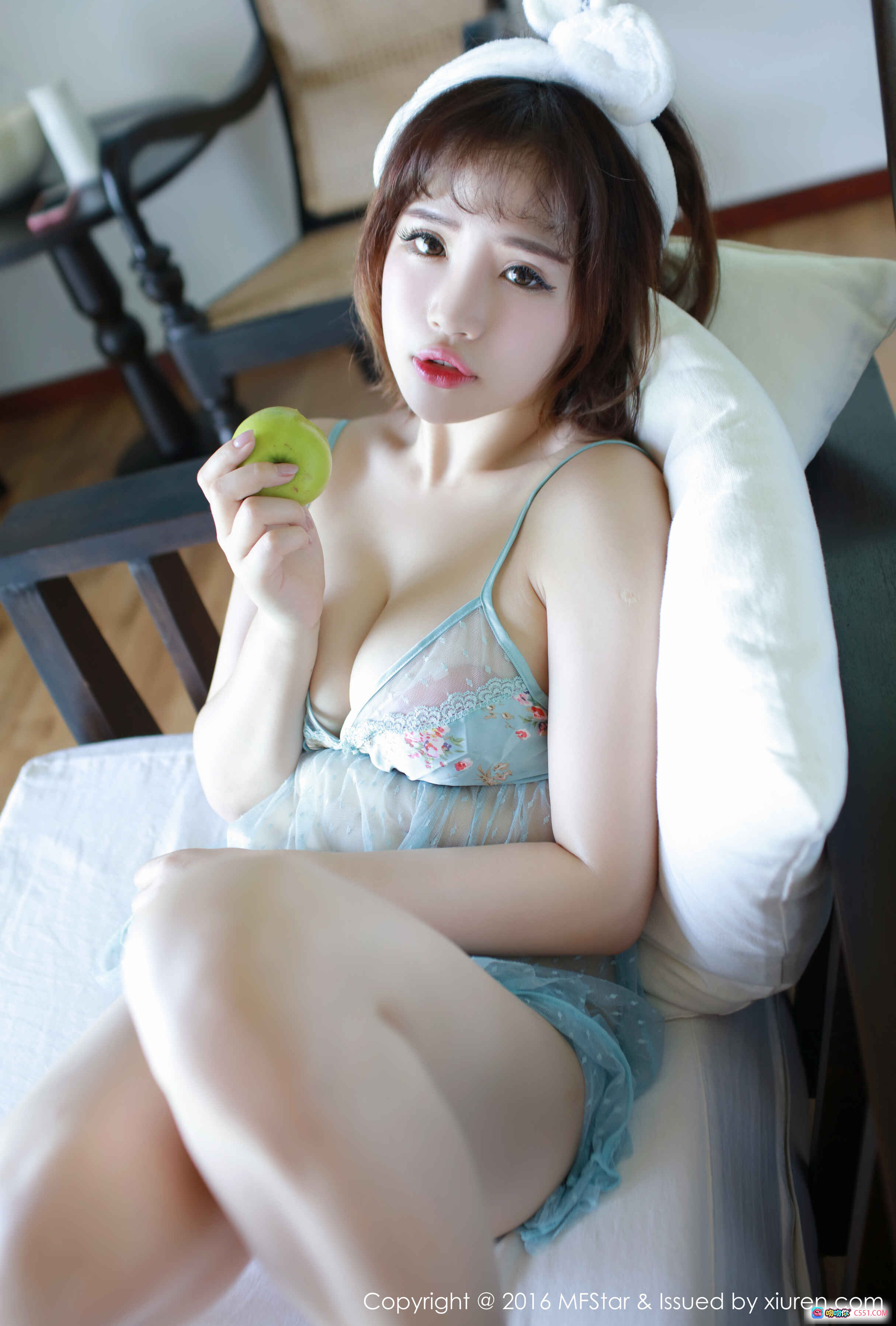 图片[10] - 徐cake性感写真 | MFStar模范学院Vol.049 | 萌系兔耳发箍+薄纱内衣 | 2016年4月高清私房照 - 就要吻