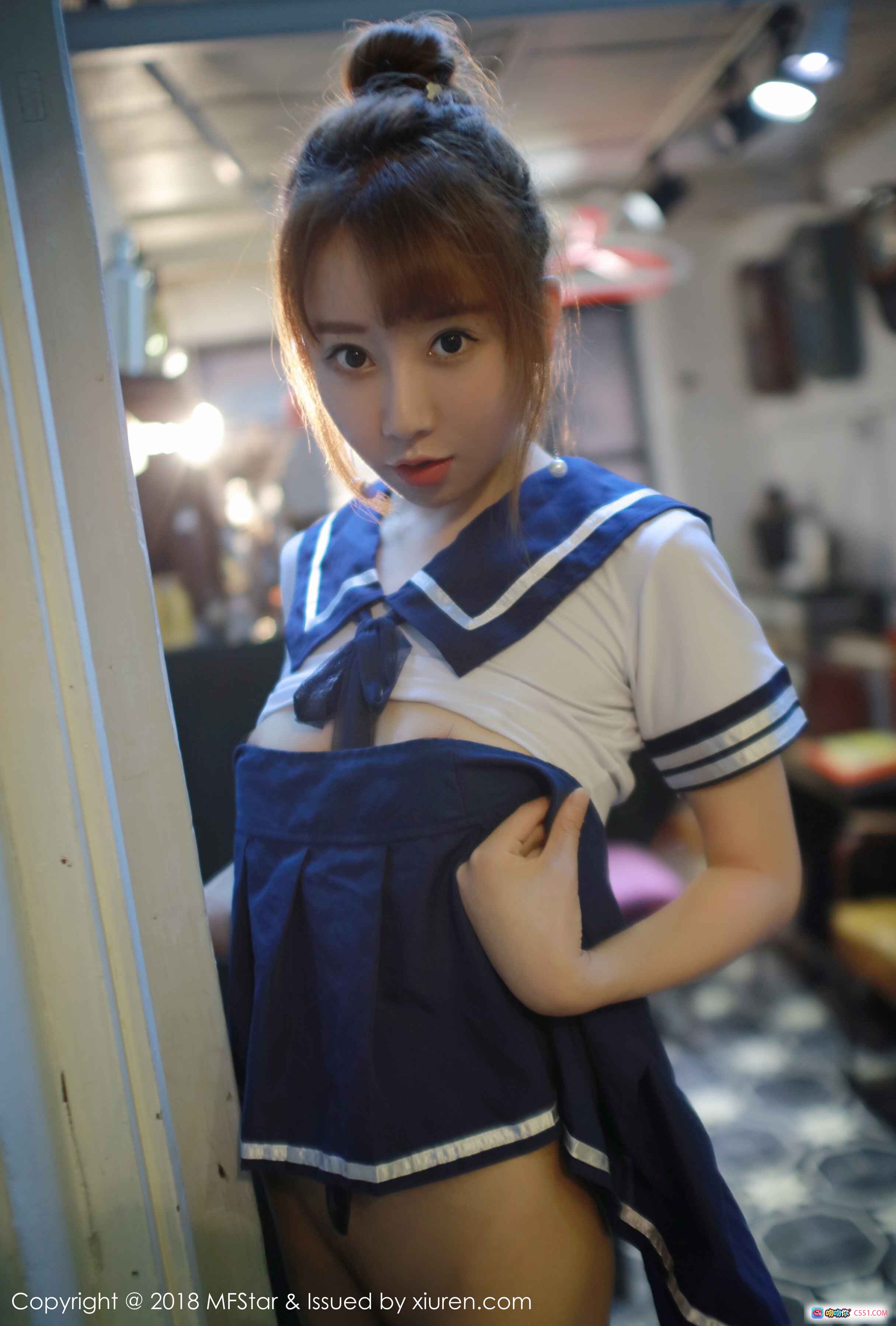 图片[7] - 夏笑笑Summer水手服写真 | MFStar模范学院2018.10.17 Vol.154 | 甜美少女私房摄影 | 高清35图194M - 就要吻