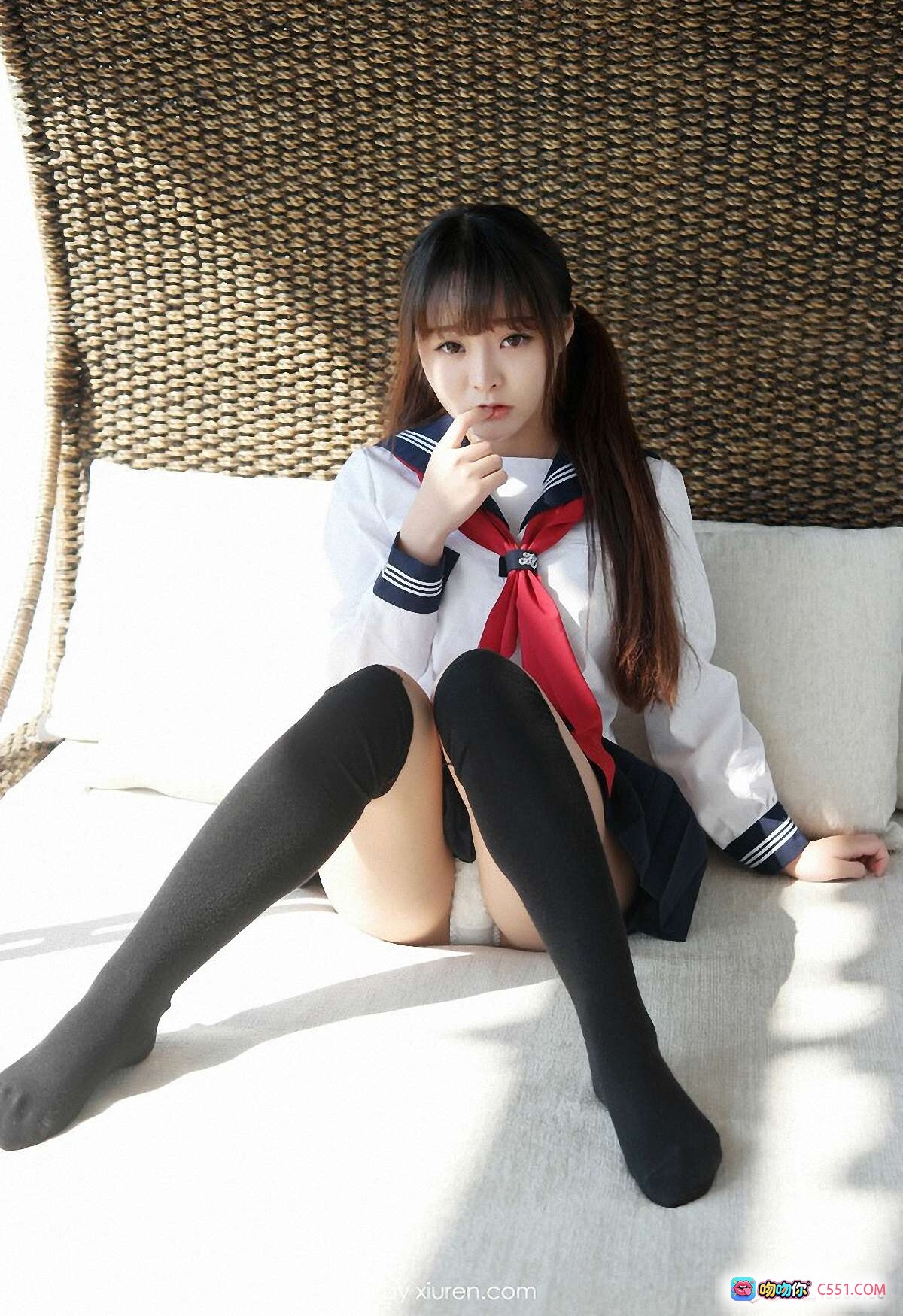 图片[8] - 柳侑绮Sevenbaby MFStar模范学院2015水手服黑丝美腿写真51P高清图集 - 就要吻