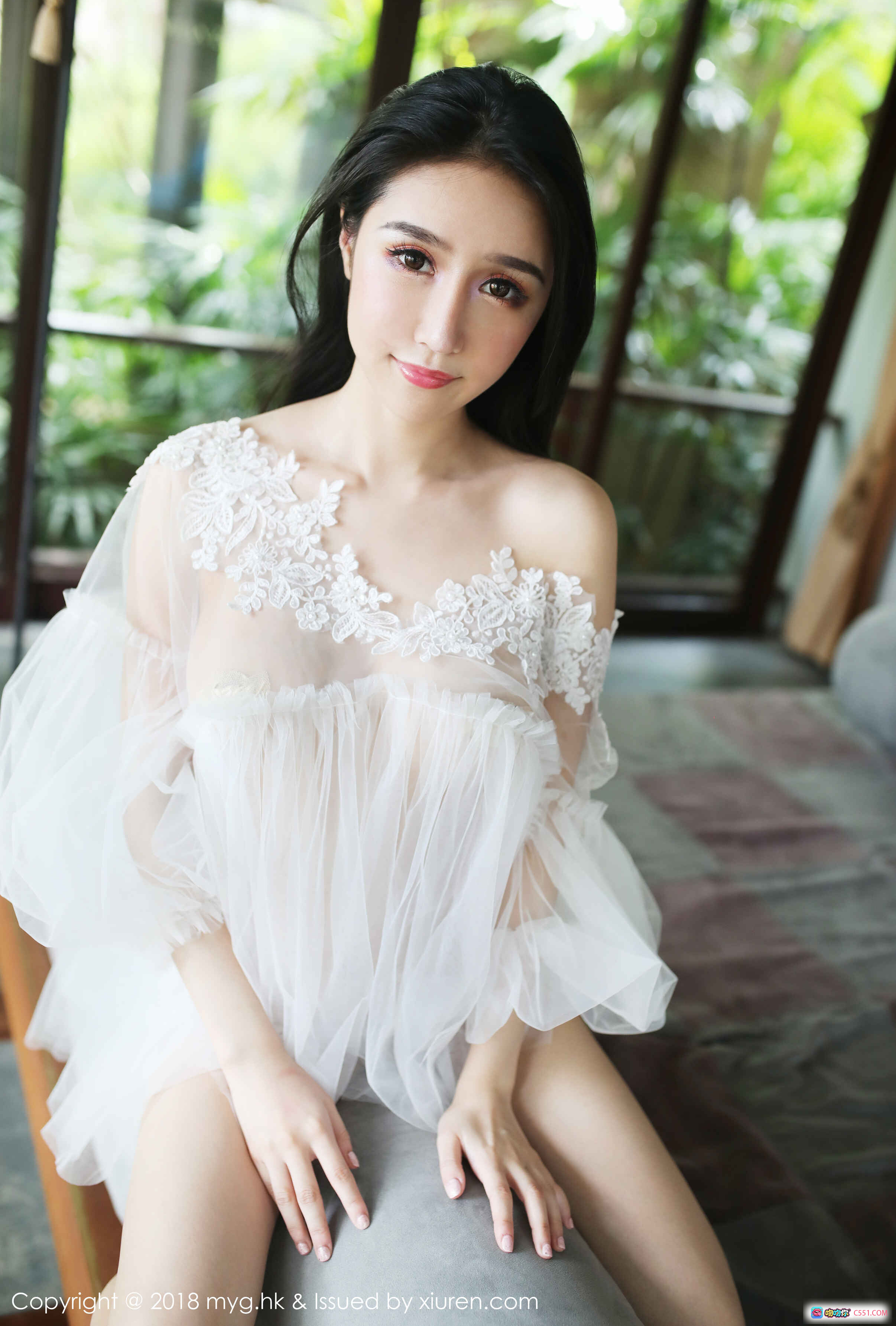 图片[8] - 于大乔白色蕾丝露肩裙写真 | MyGirl美媛馆Vol.281清新自然窗边私房美照 - 就要吻