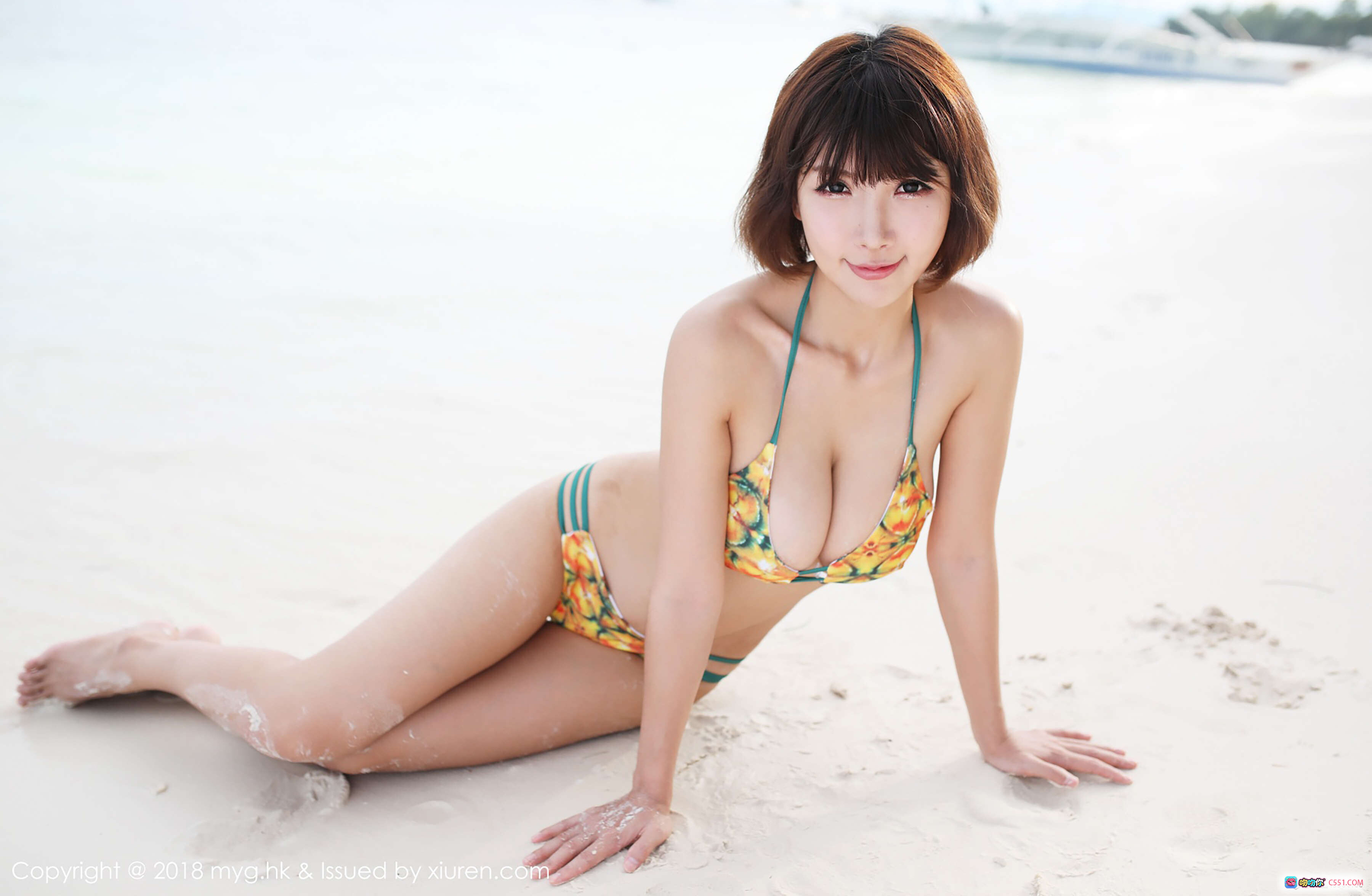 图片[2] - 晓茜Sunny海滩比基尼写真｜粉色系泳装+沙滩狗狗互动｜MyGirl美媛馆Vol.308高清图集 - 就要吻