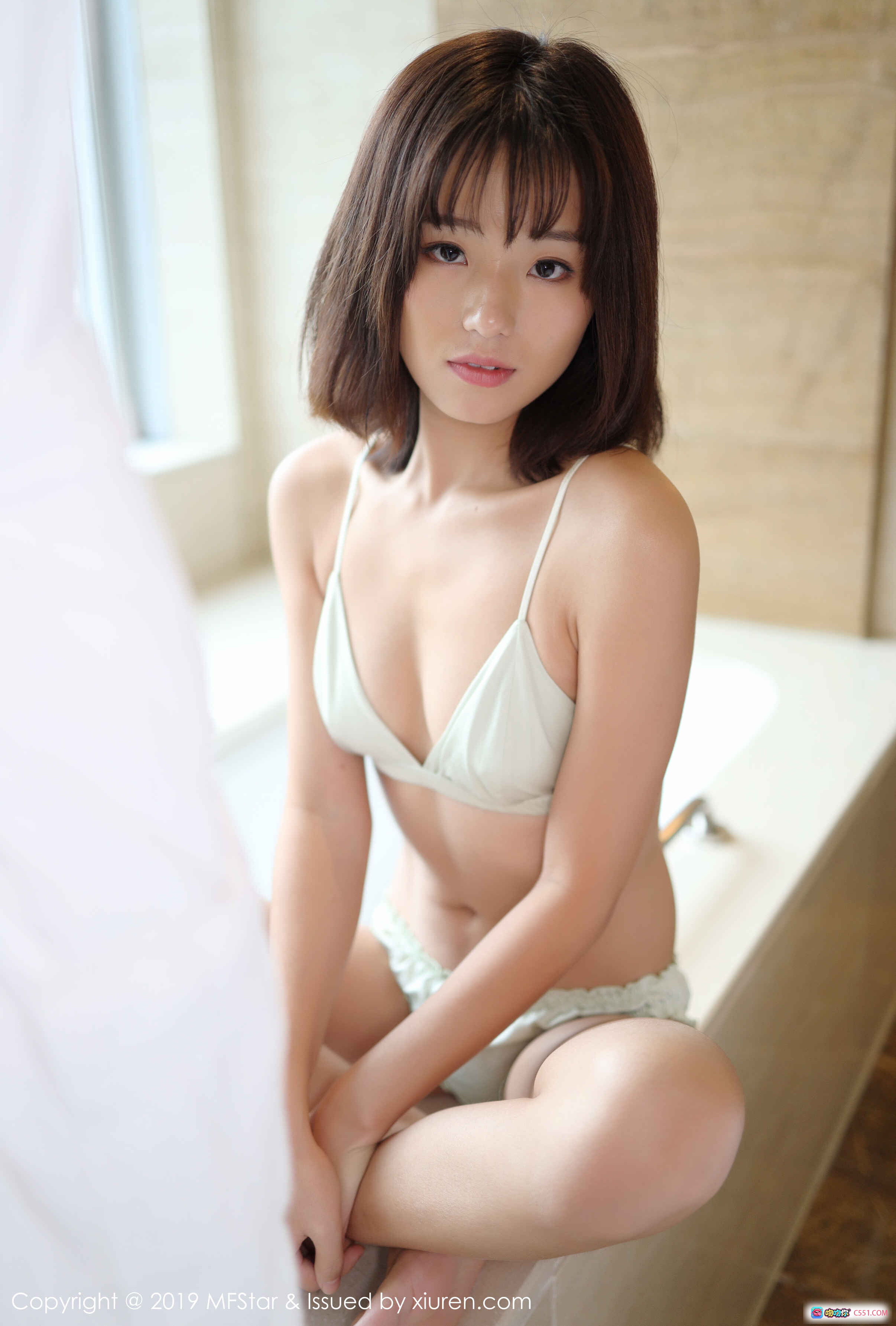 图片[1] - MFStar模范学院2019.11.13 Vol.229 Baileys香儿 白色内衣写真 清纯短发少女 浴室私房美拍 甜美性感风格 - 就要吻