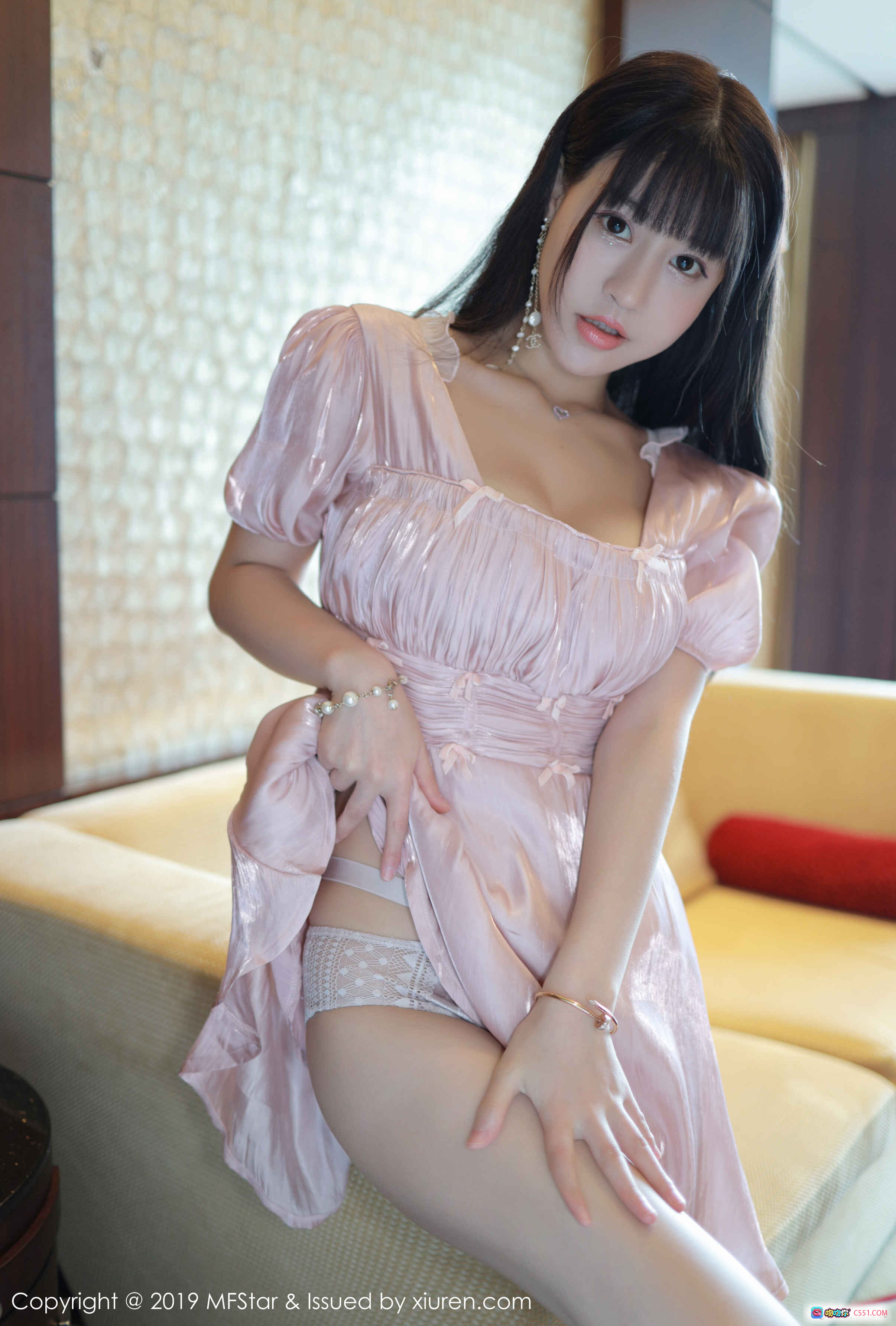 图片[9] - MFStar模范学院朱可儿粉色连衣裙高跟美腿写真 Vol.217 2019.09.30 优雅性感室内拍摄 - 就要吻