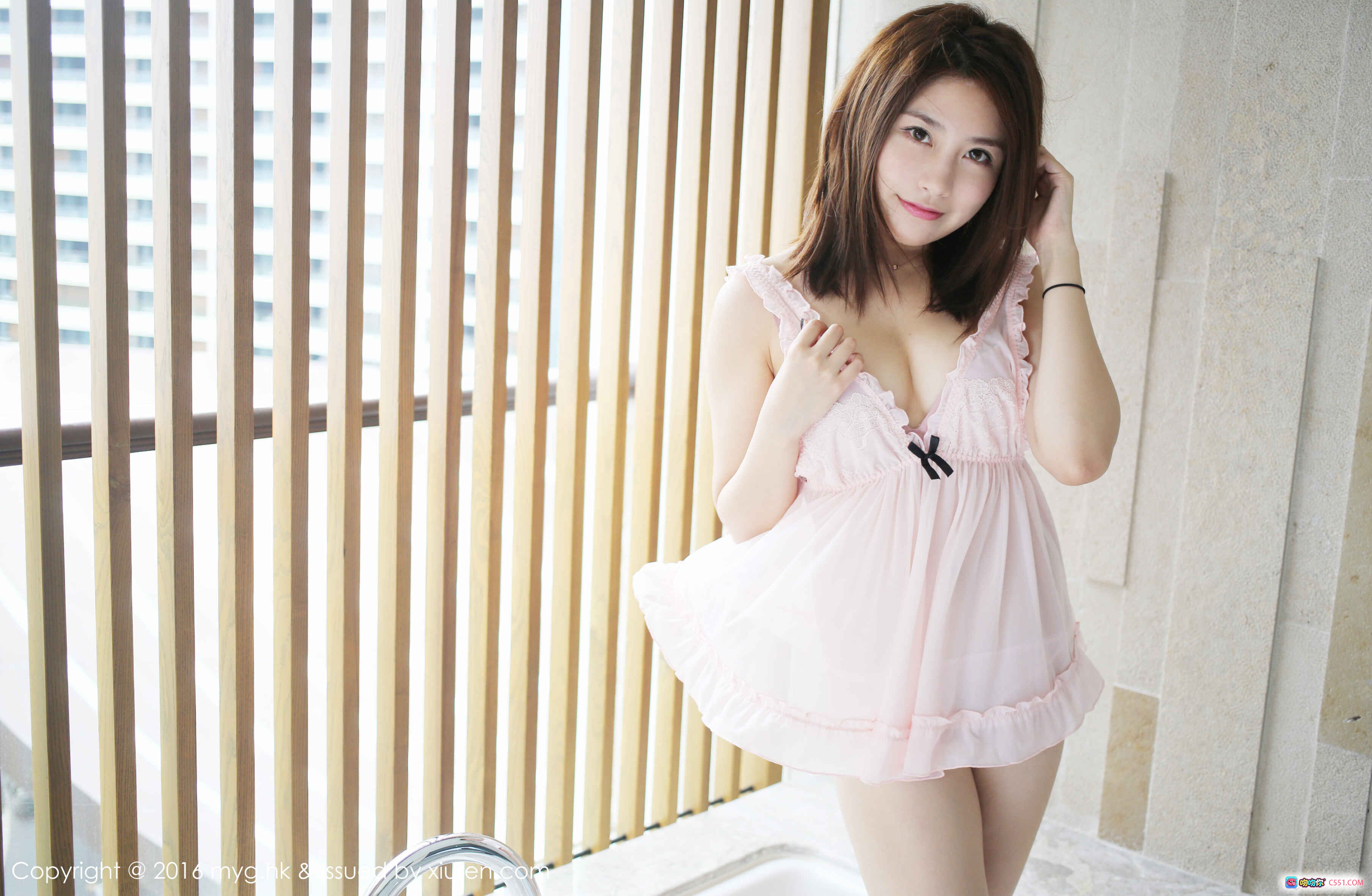 图片[10] - 许诺Sabrina粉色蕾丝睡衣私房写真 | MyGirl美媛馆Vol.228性感美腿少女风浴室拍摄 - 就要吻