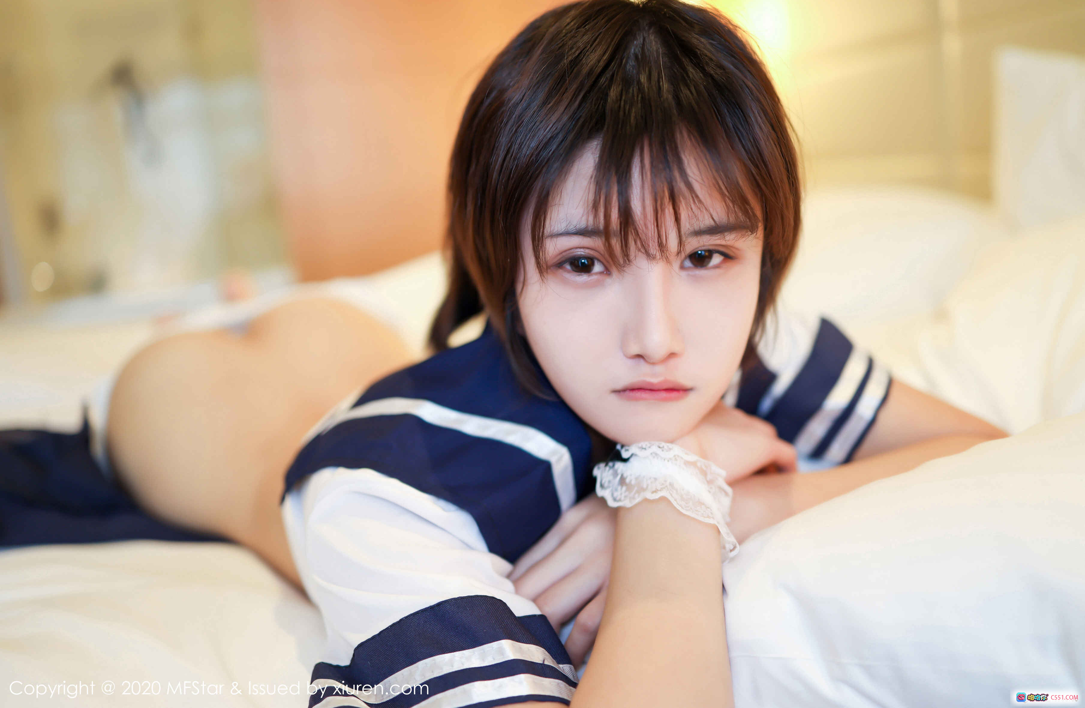 图片[4] - MFStar模范学院小姿2002海军风制服写真 甜美短发少女床照 清新校园风私房摄影 - 就要吻