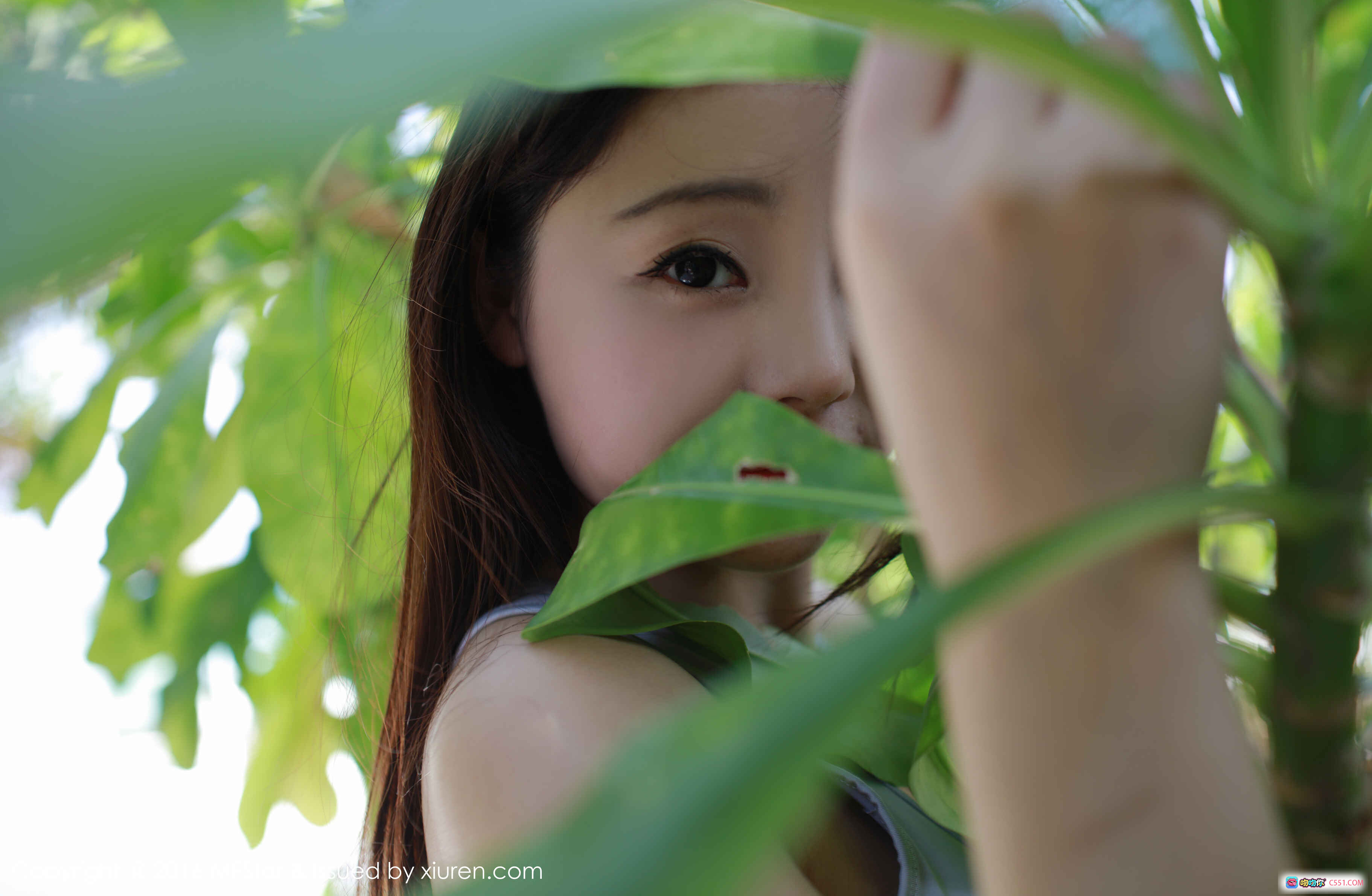 图片[7] - MFStar模范学院佘贝拉bella性感写真 白色背心牛仔短裤清纯甜美私房照 2016年4月Vol.051 - 就要吻