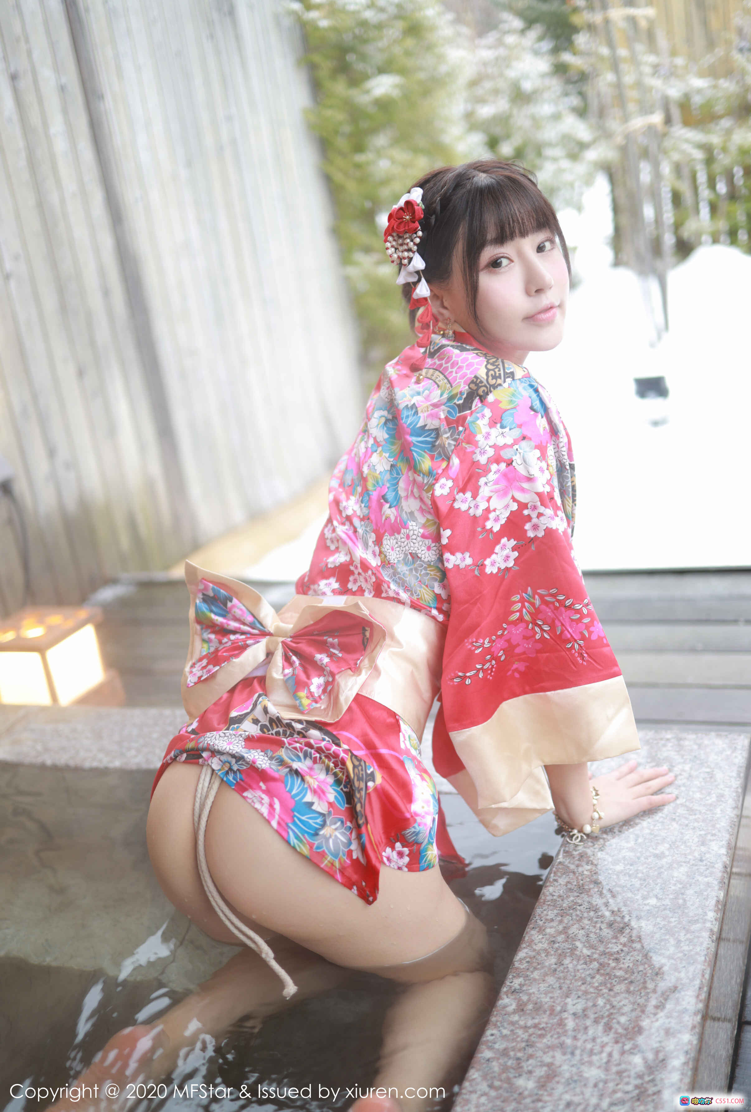 图片[8] - 朱可儿Flower和风浴衣写真 | MFStar模范学院Vol.249 | 日式温泉场景 | 花纹浴衣+发饰造型 | 2020年1月高清摄影集 - 就要吻