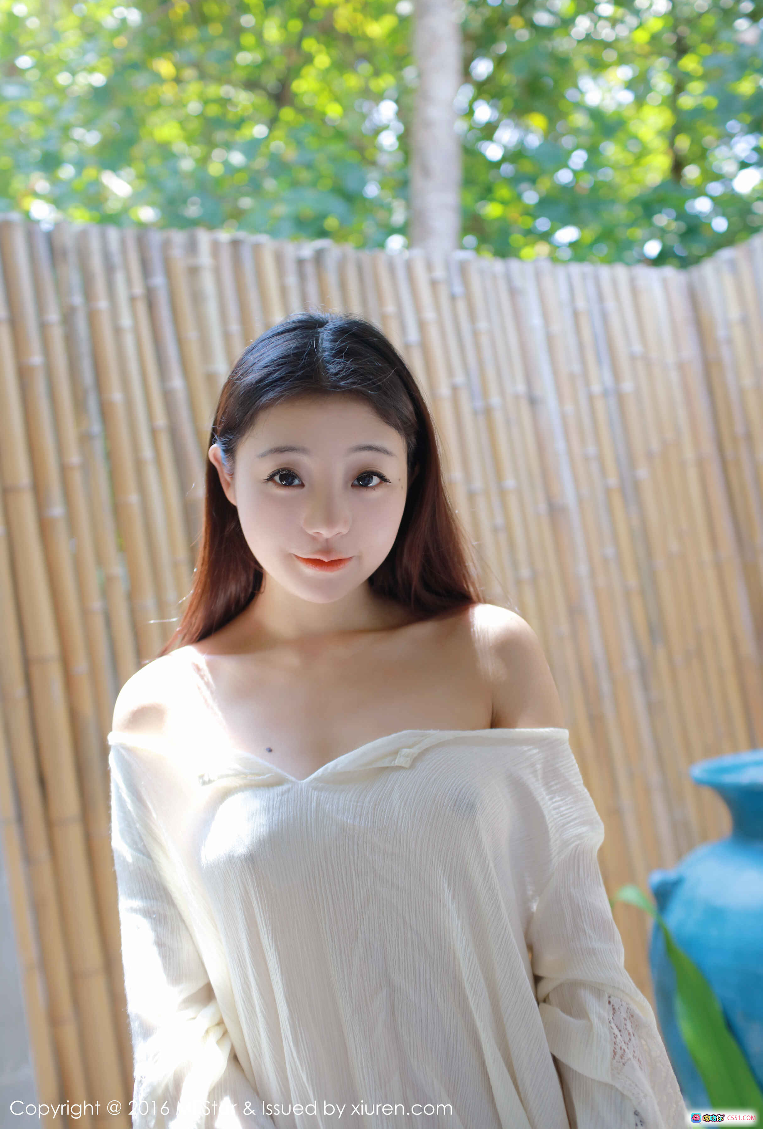 图片[8] - MFStar模范学院佘贝拉bella白色蕾丝长袖写真 2016年9月30日Vol.072 清新自然户外竹篱背景 53张高清美图 - 就要吻