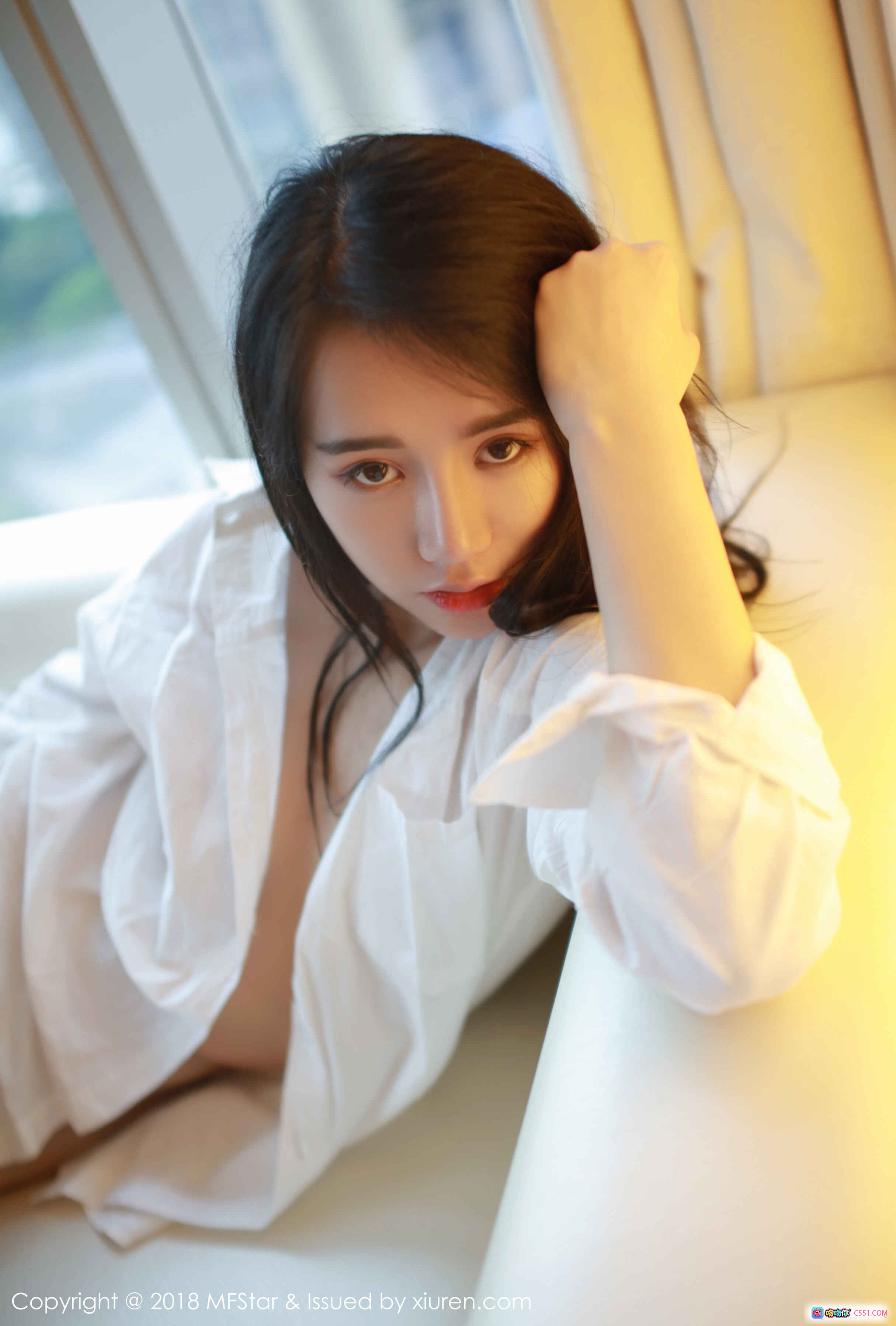 图片[5] - 白子嫣Nicky清新写真 | MFStar模范学院Vol.143 | 白衬衫慵懒风 | 窗边柔光人像 | 2018年8月30日发布 - 就要吻